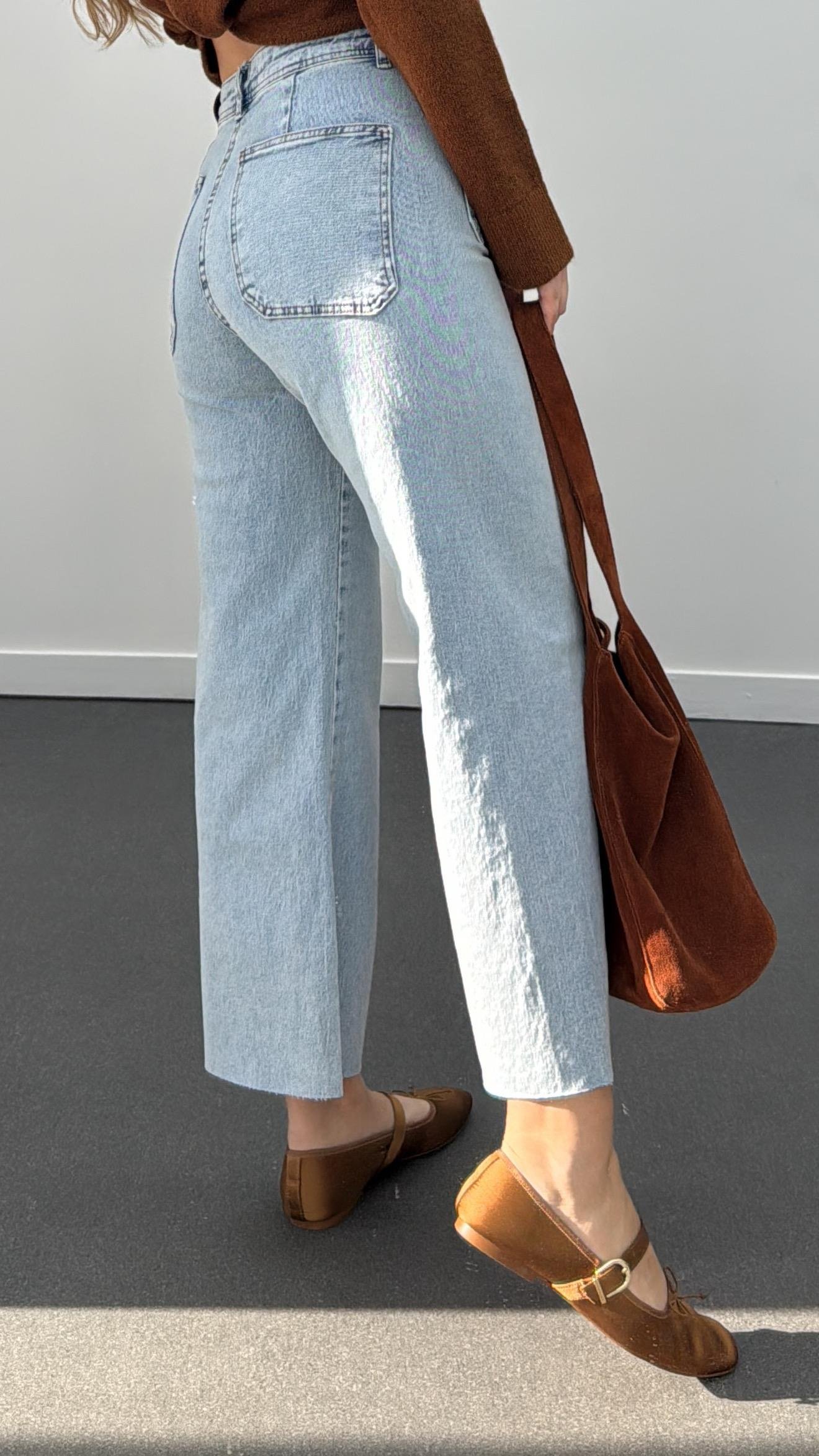 Milano Açık Kar Yıkamalı Cepli Yarım Flare Jeans