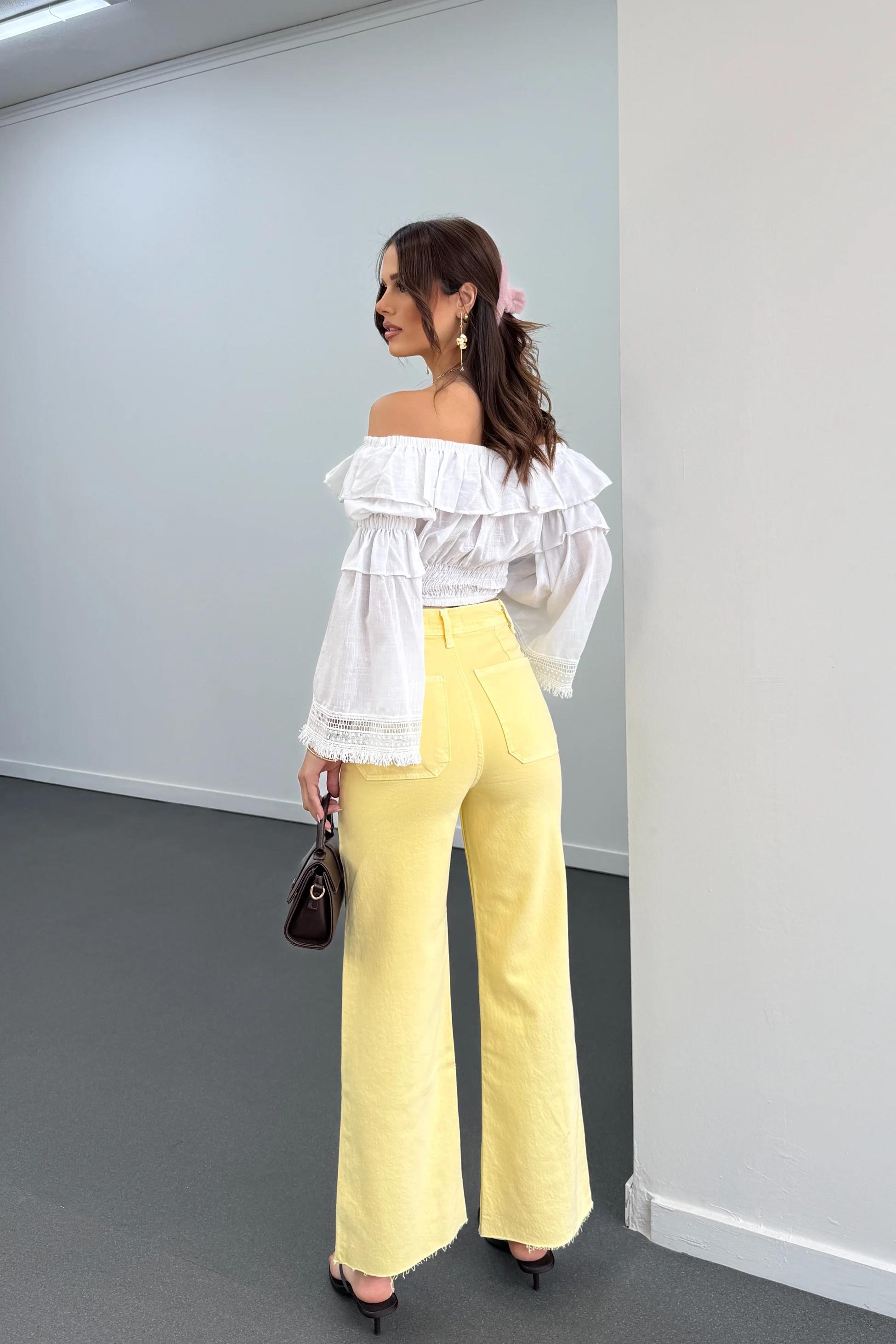 Milano Açık Sarı Cepli Yarım Flare Jeans