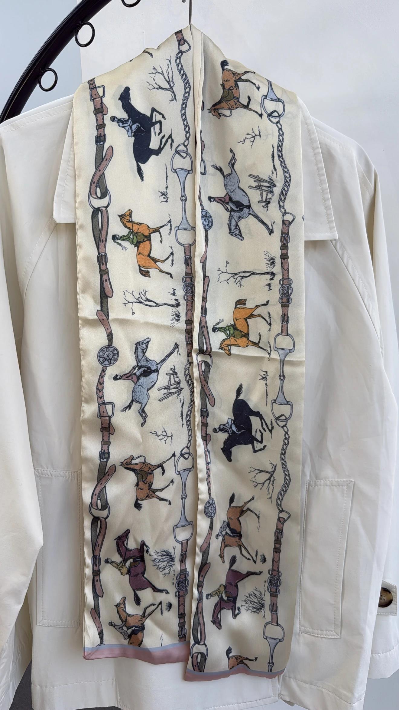 Minax Bej At Desenli Uzun Fular