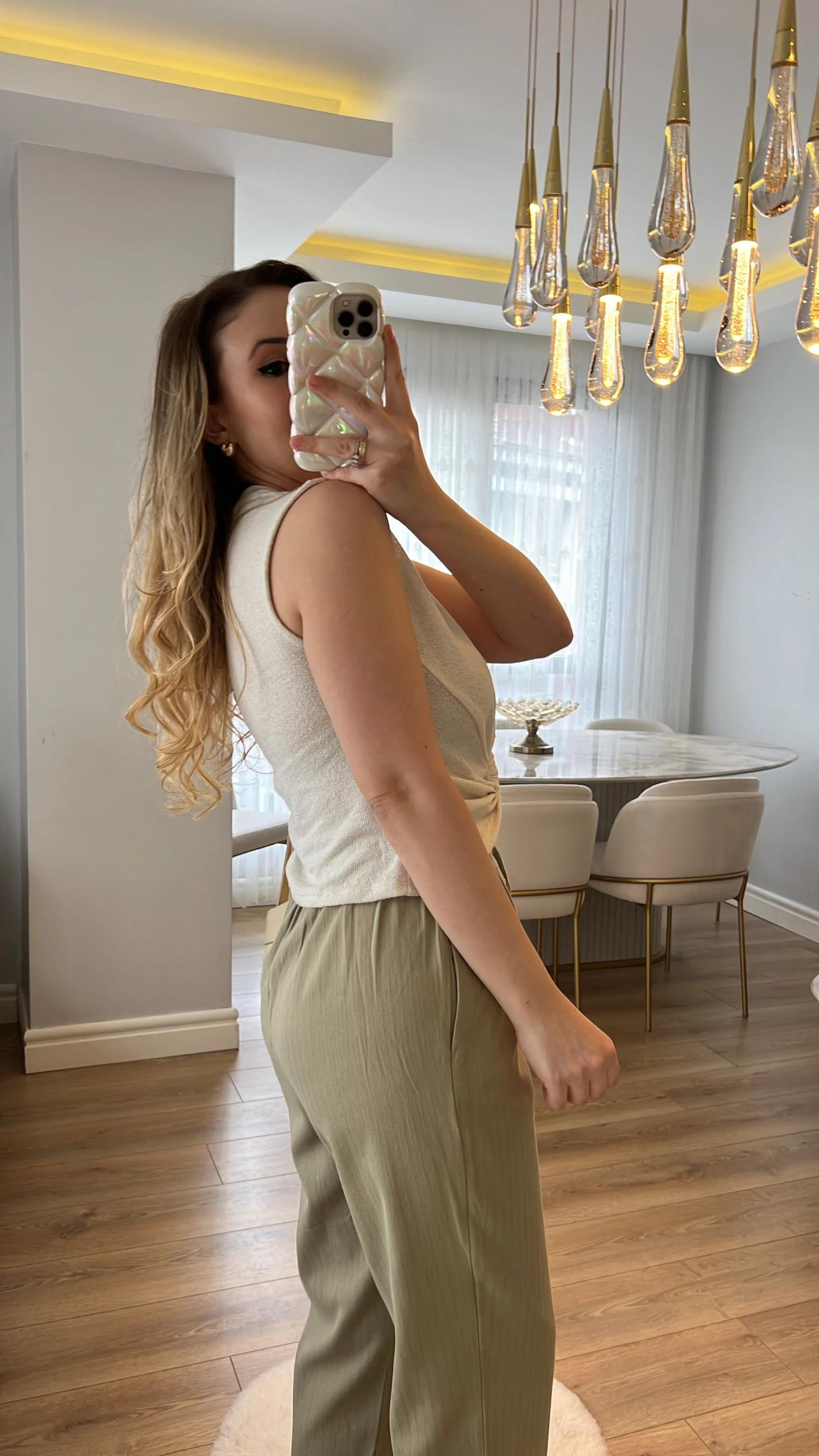 MNG Düğüm Detaylı Bluz