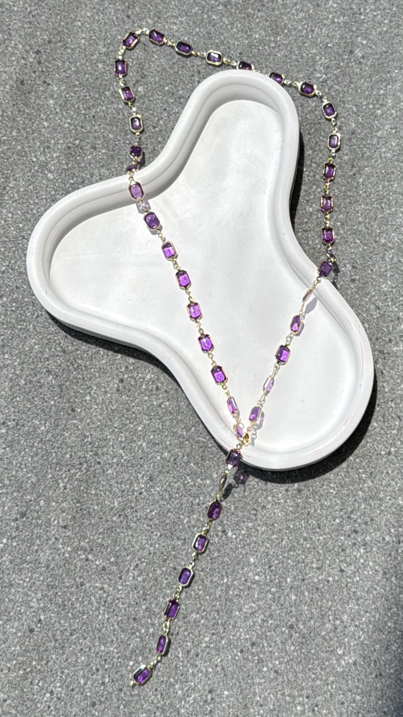 Mona Mor Taşlı Uzun Kolye