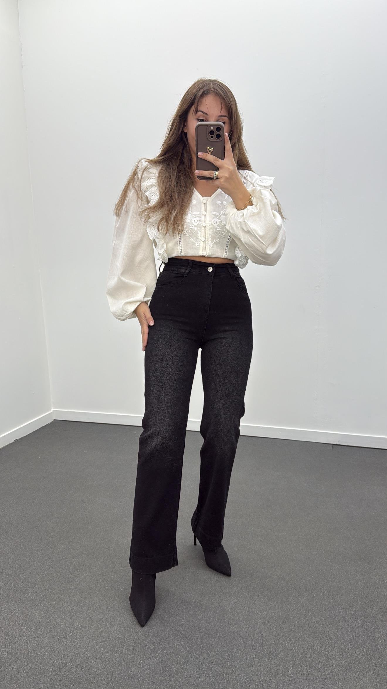 Monge Beyaz Fisto İşlemeli Bluz