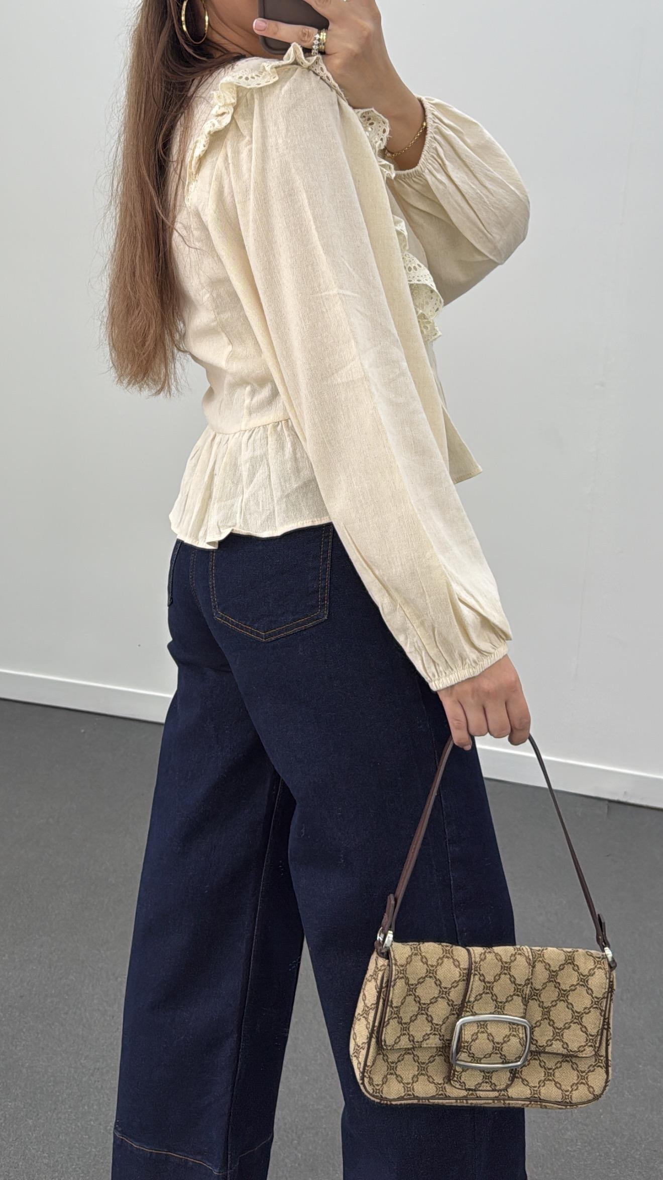 Monge Krem Fisto İşlemeli Bluz