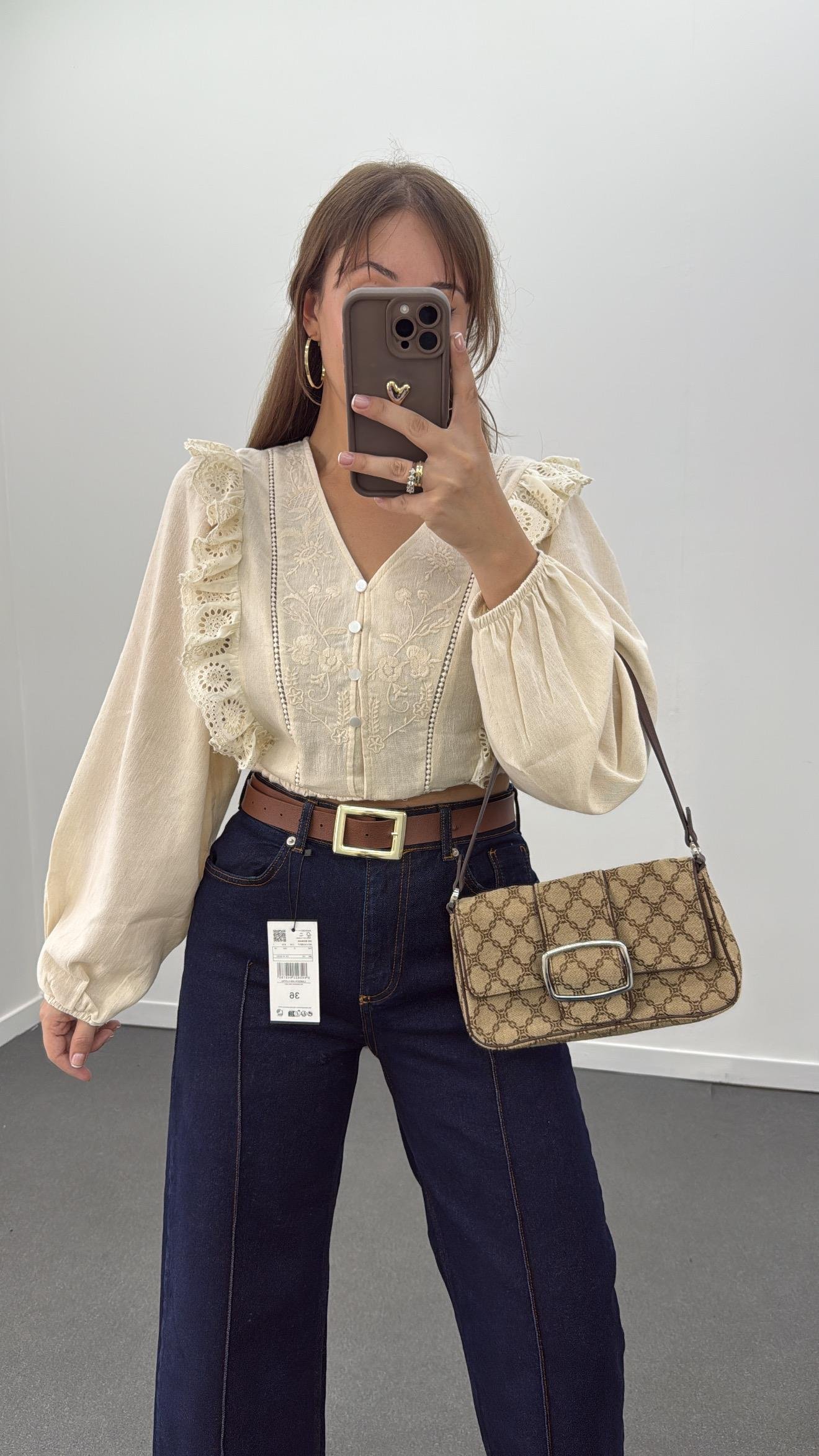 Monge Krem Fisto İşlemeli Bluz