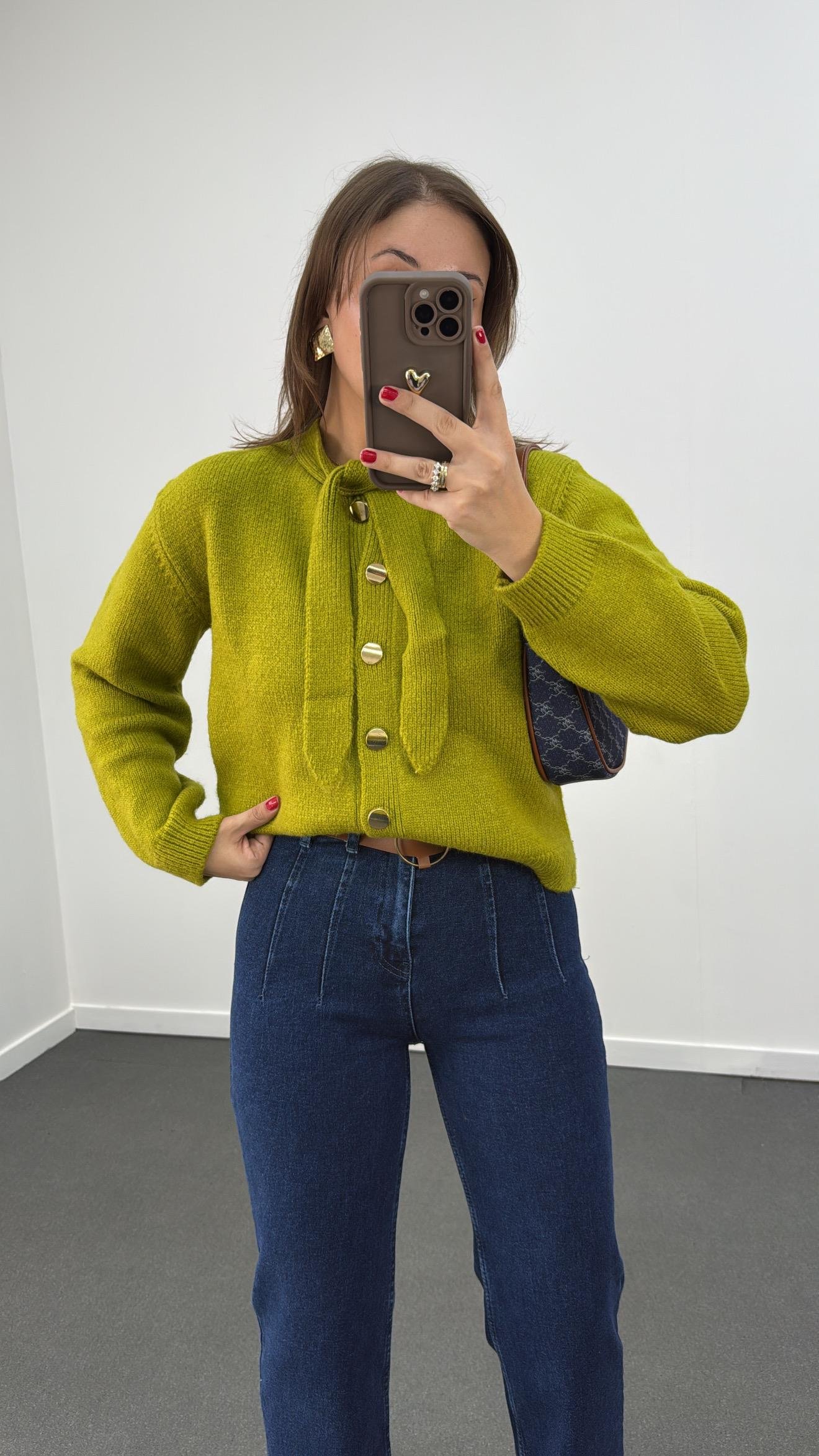 Morgane Fıstık Yeşili fular yaka Gold düğmeli triko hırka