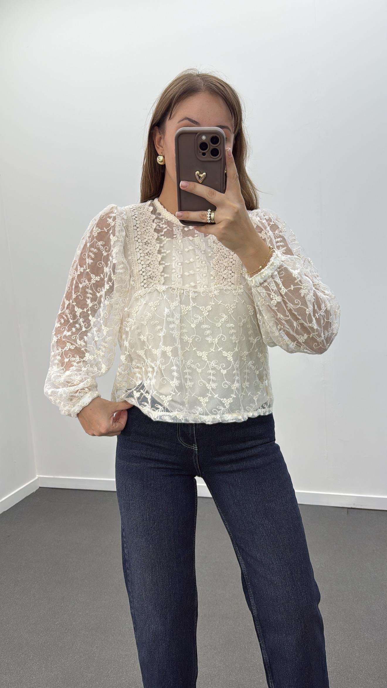 Nana Krem Tül Dantel İşlemeli Astarlı Bluz