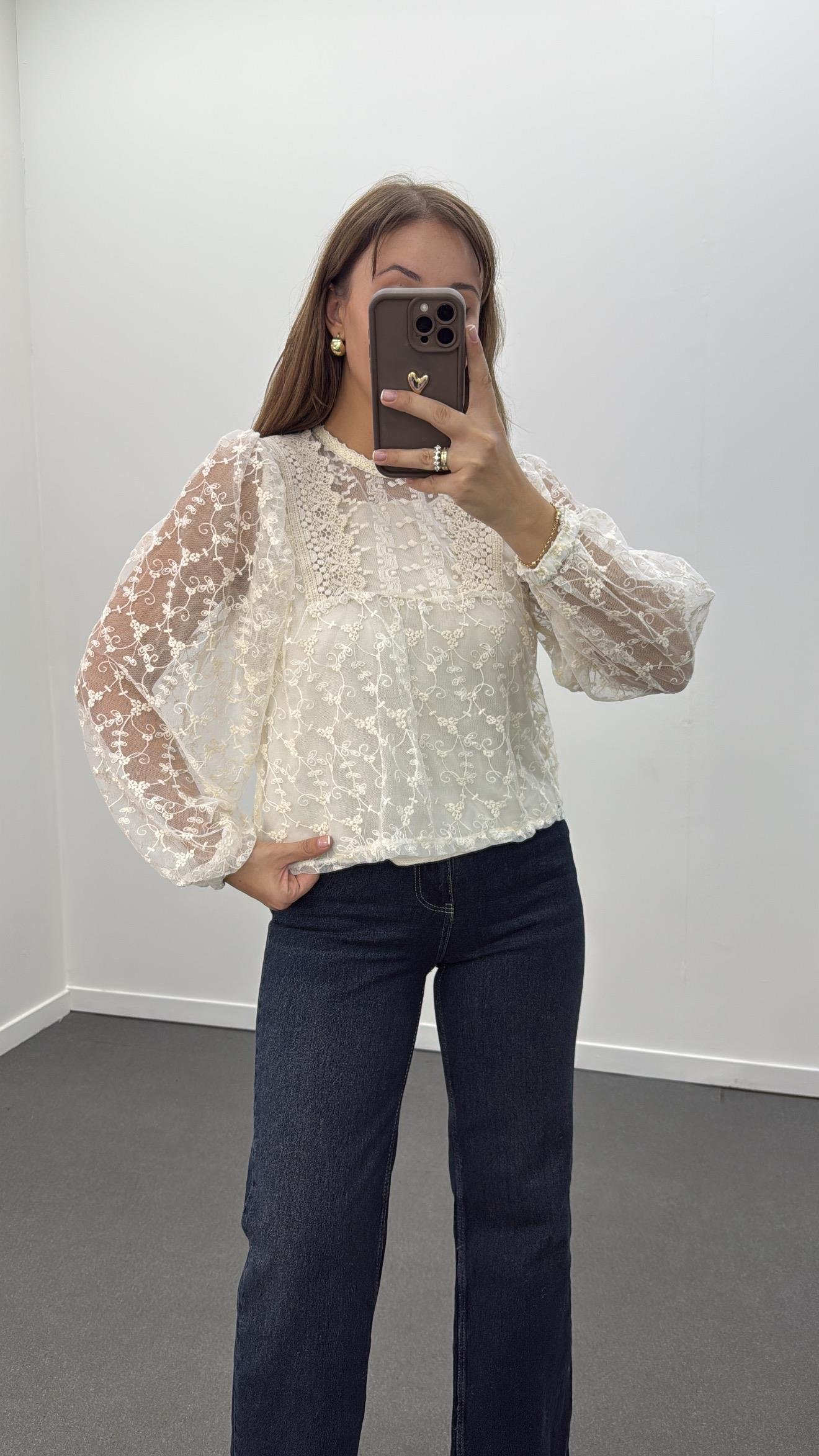 Nana Krem Tül Dantel İşlemeli Astarlı Bluz