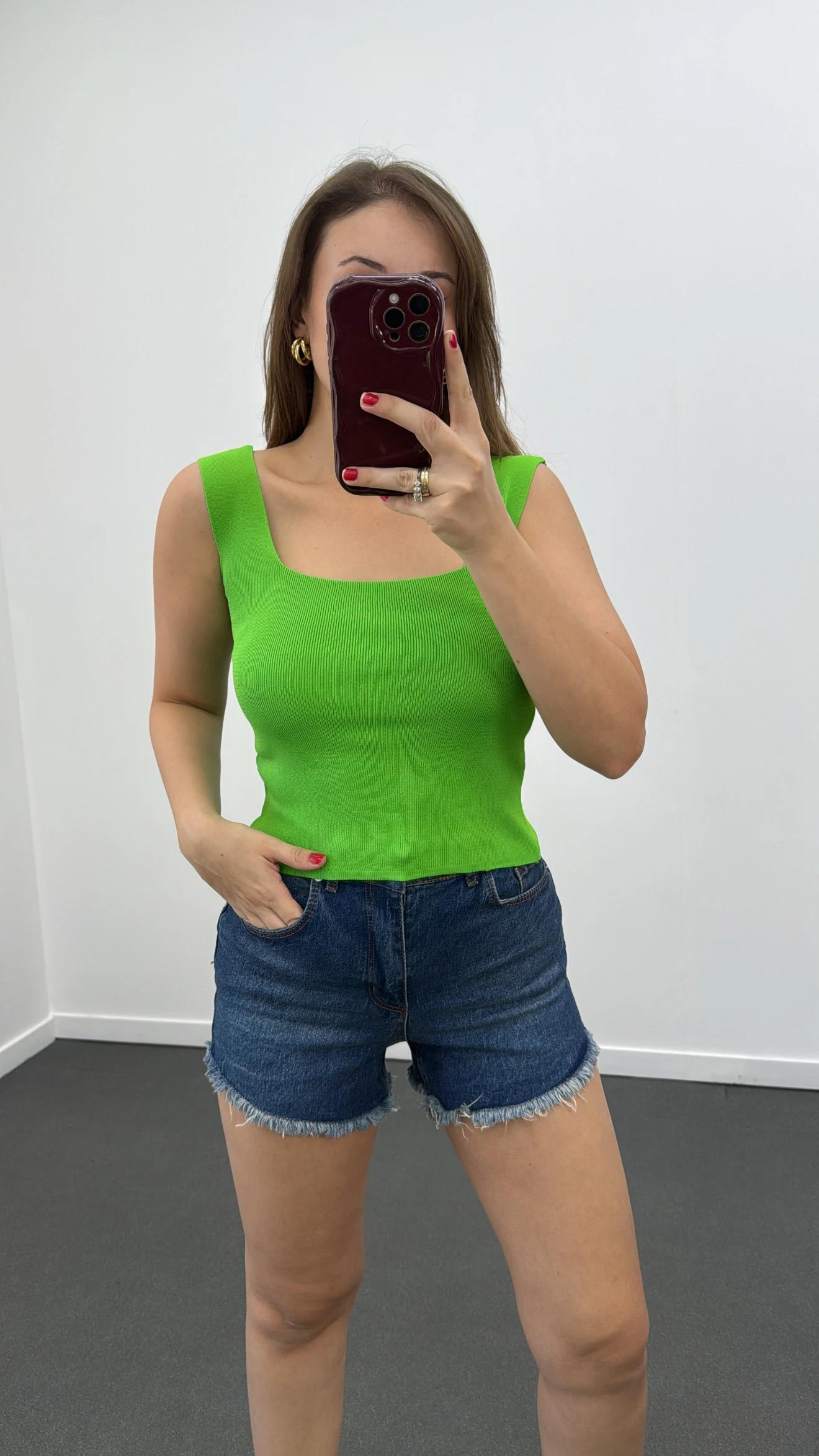 Neon Yeşil Kare Yaka Atlet