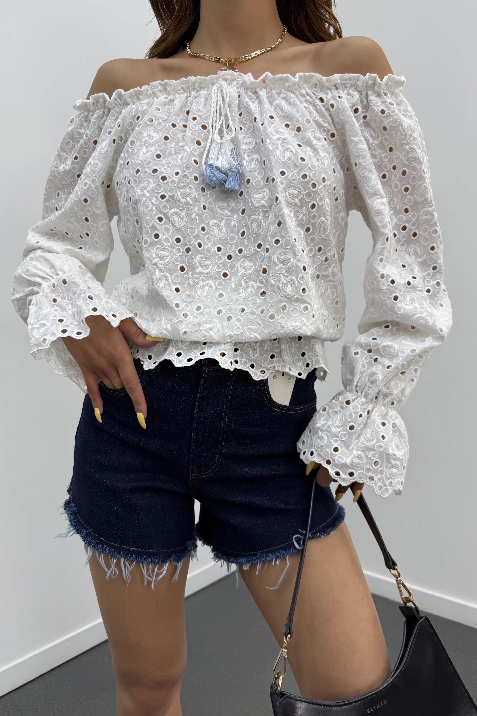 Nessa Madonna Yaka Fisto Bluz