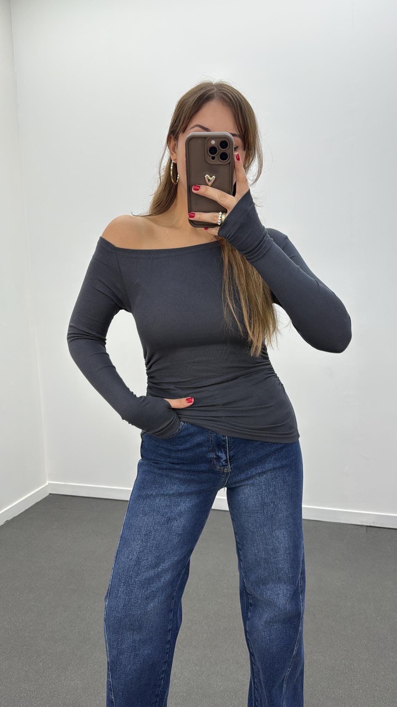 Noa Gri Düşük Omuz Drapeli Soft Touch Parmak Geçirmeli Body