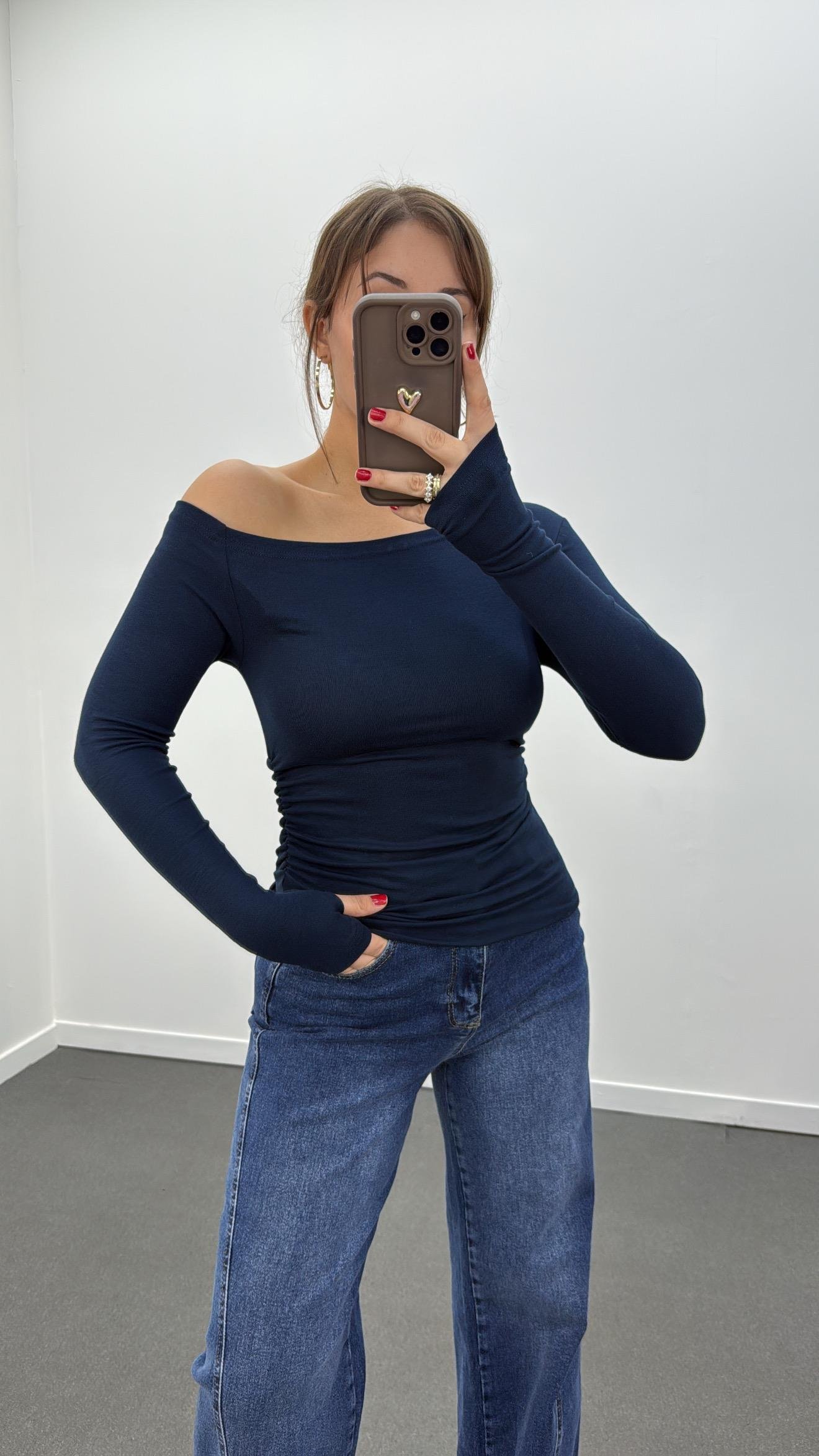 Noa Lacivert Düşük Omuz Drapeli Soft Touch Body