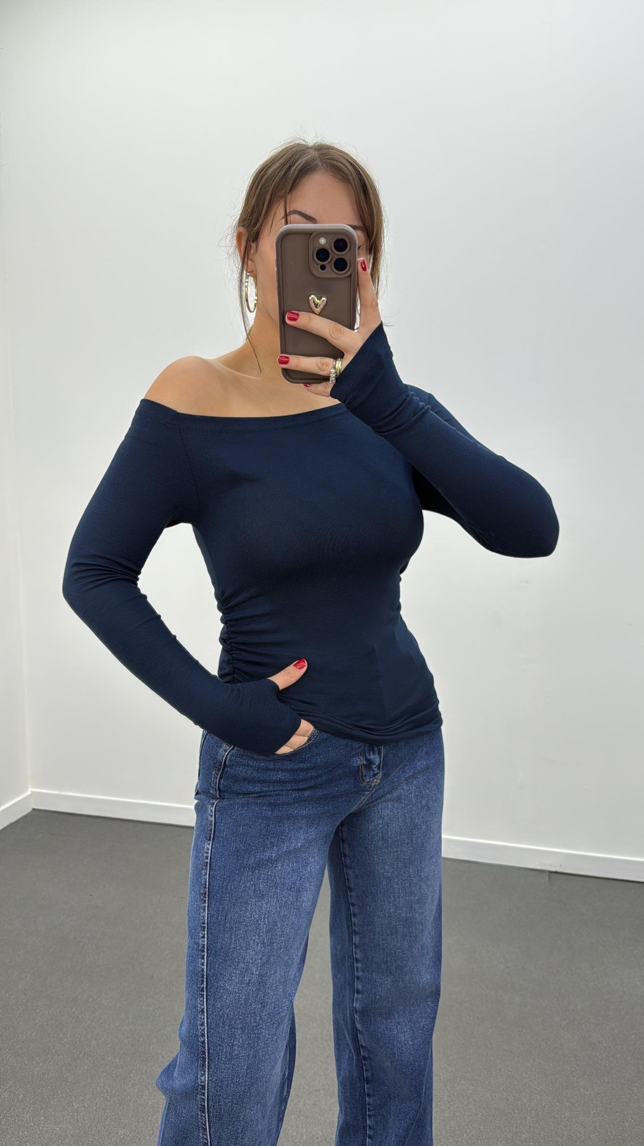 Noa Lacivert Düşük Omuz Drapeli Soft Touch Body