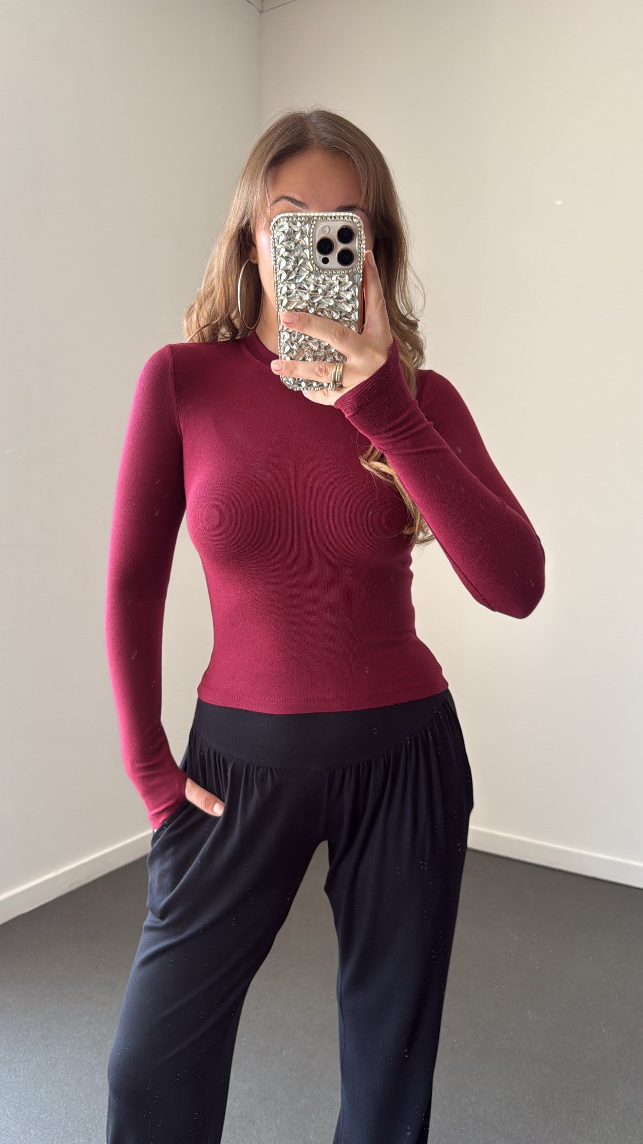 Nr Bordo Parmak Geçirmeli Modal Body