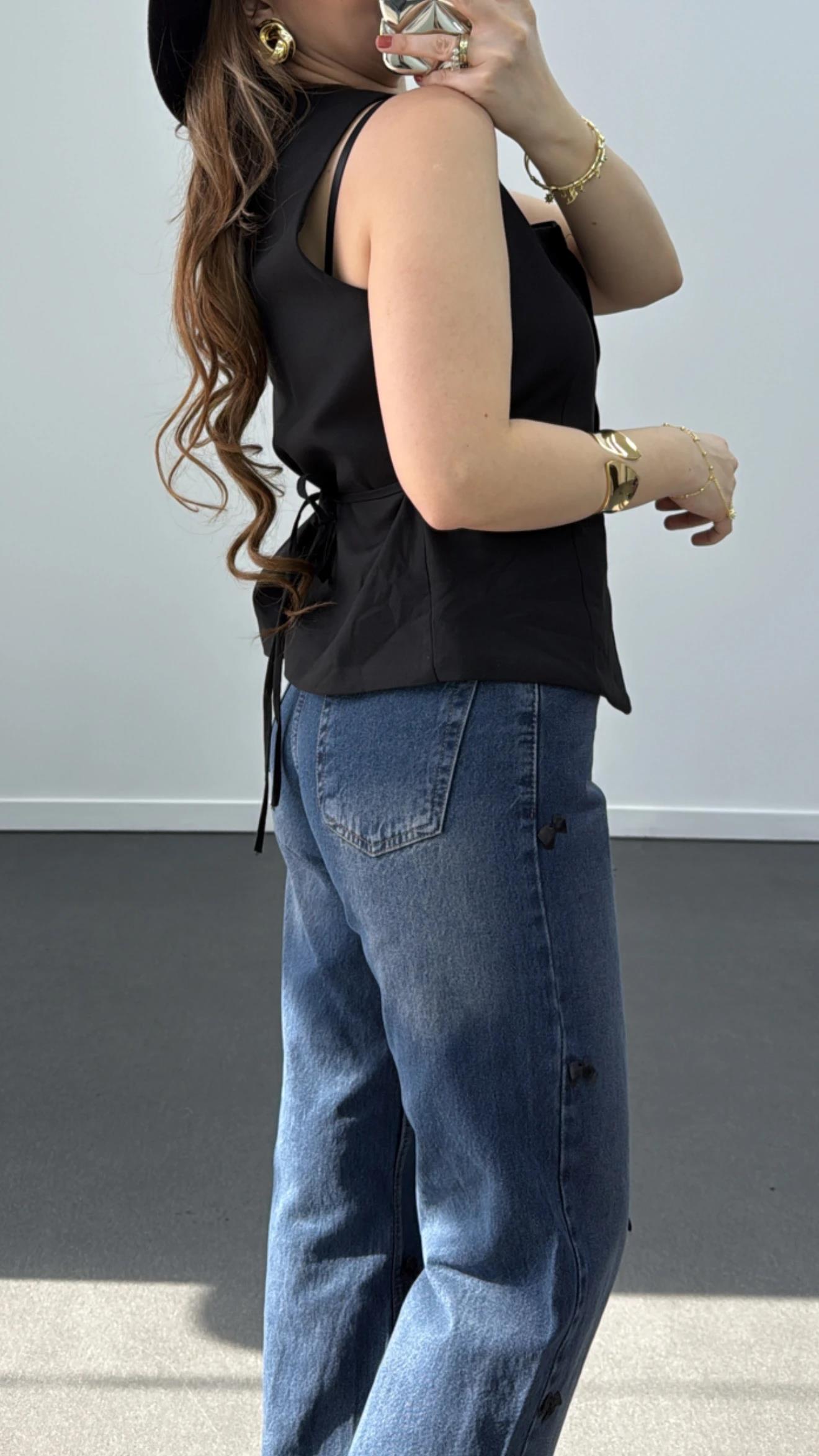 Olga Siyah Renk Düğmeli Yelek