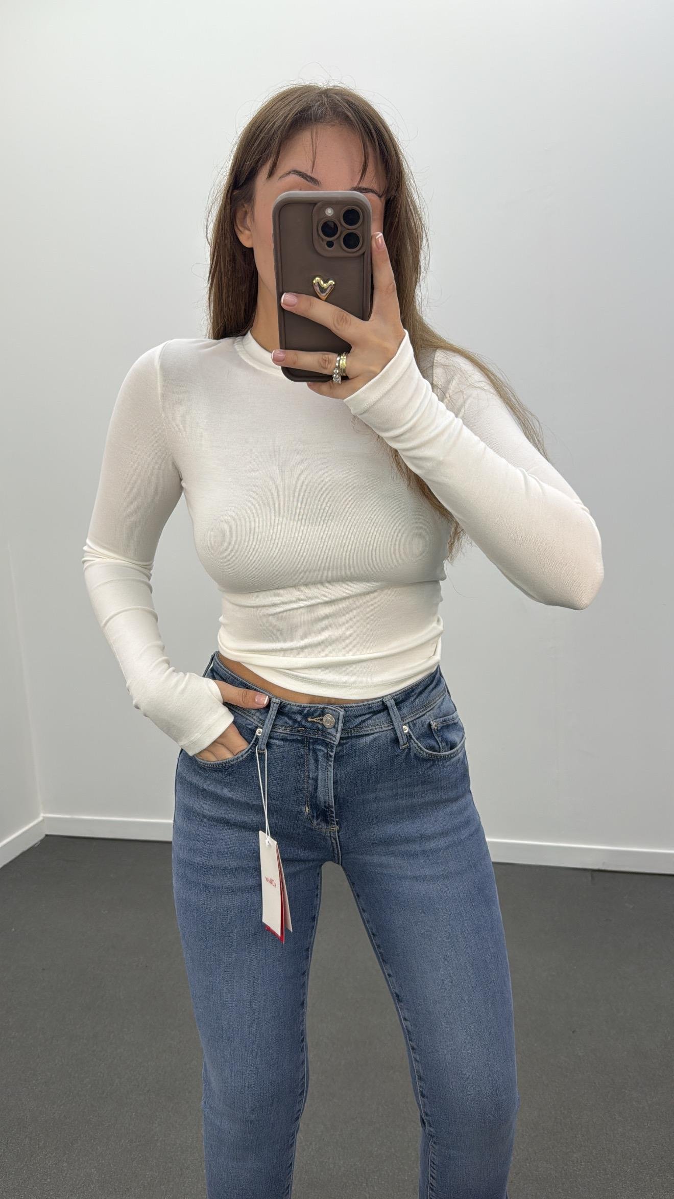 Oys Beyaz Parmak Geçirmeli Modal Body