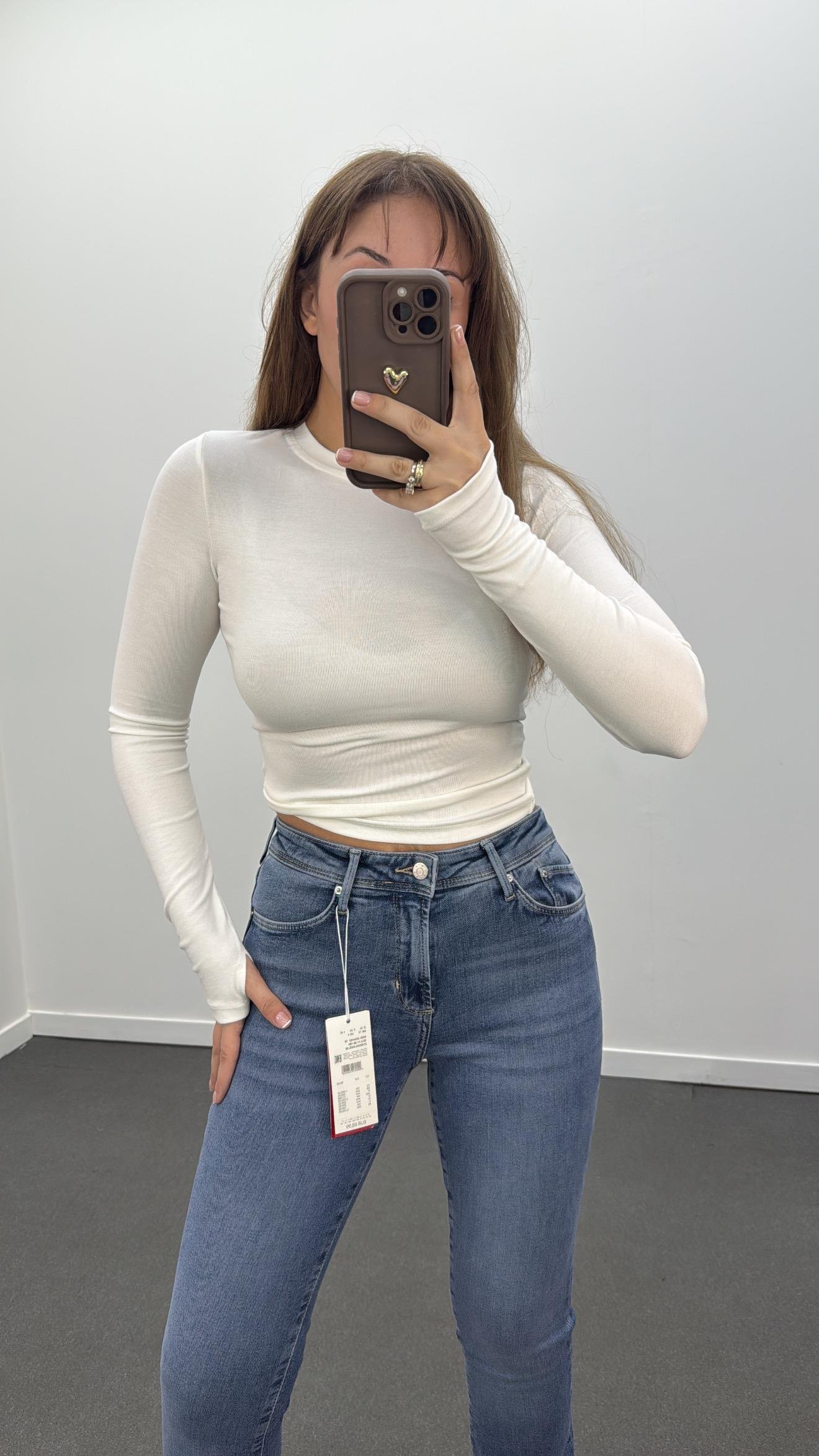 Oys Beyaz Parmak Geçirmeli Modal Body