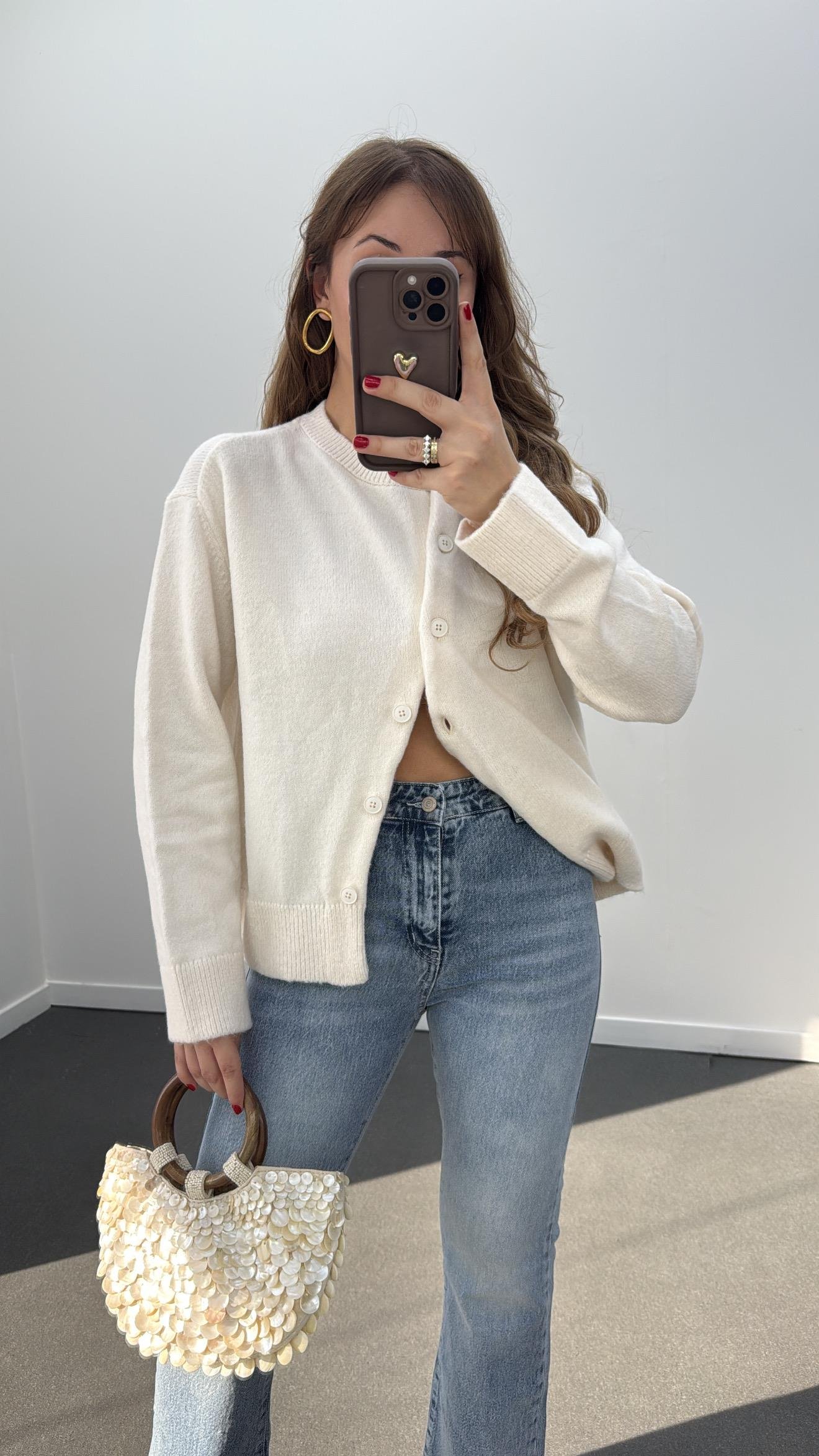 Pamera Asimetrik Düğmeli Ekru Triko