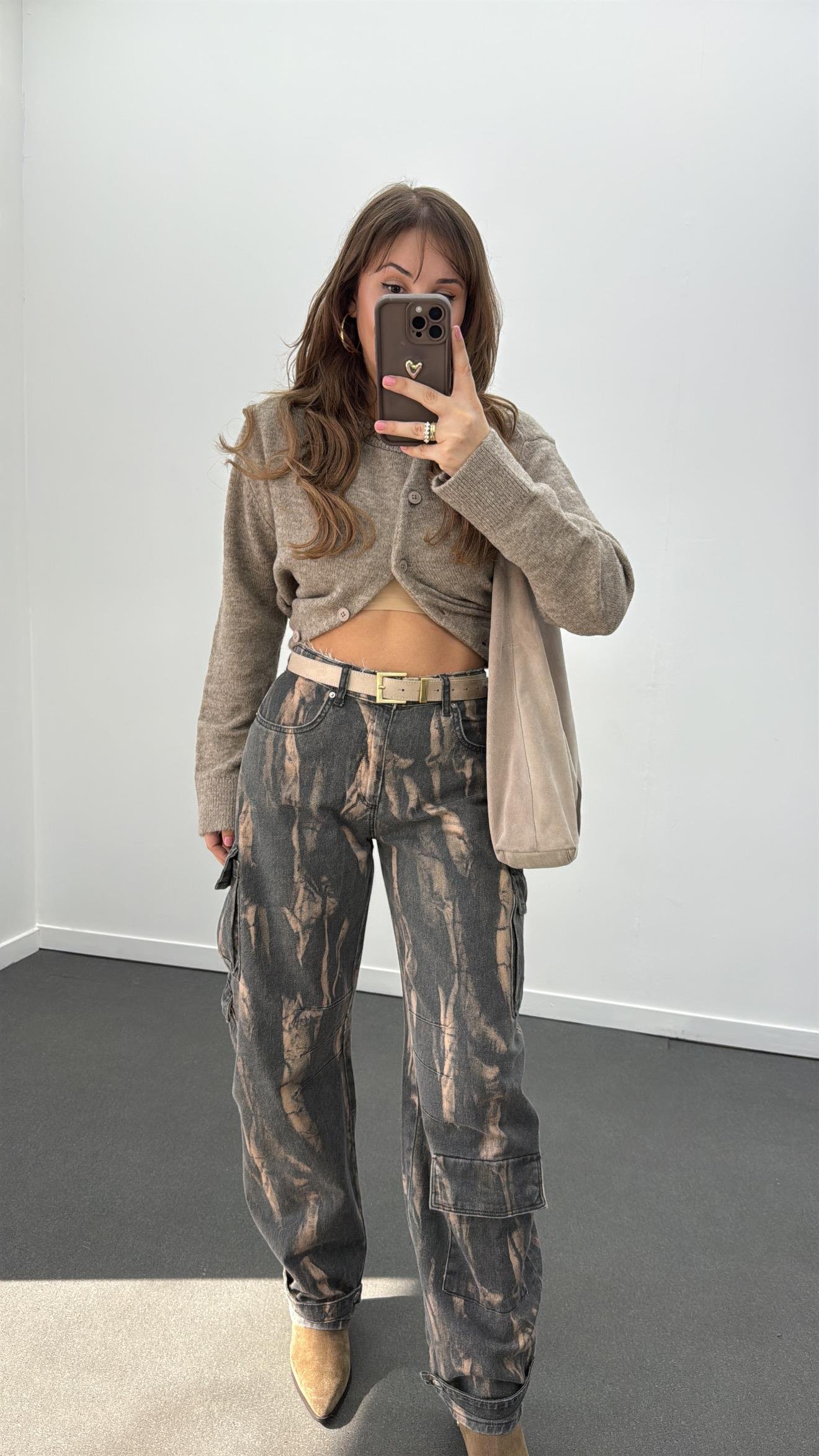 Pamera Asimetrik Düğmeli Vizon Triko