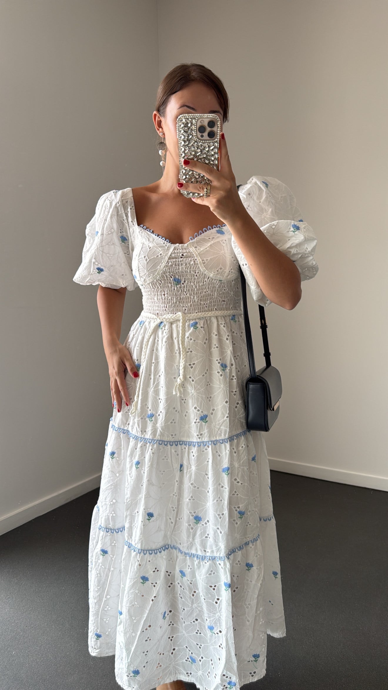 Raina Mavi Çiçek Nakışlı Fisto Romantik Elbise