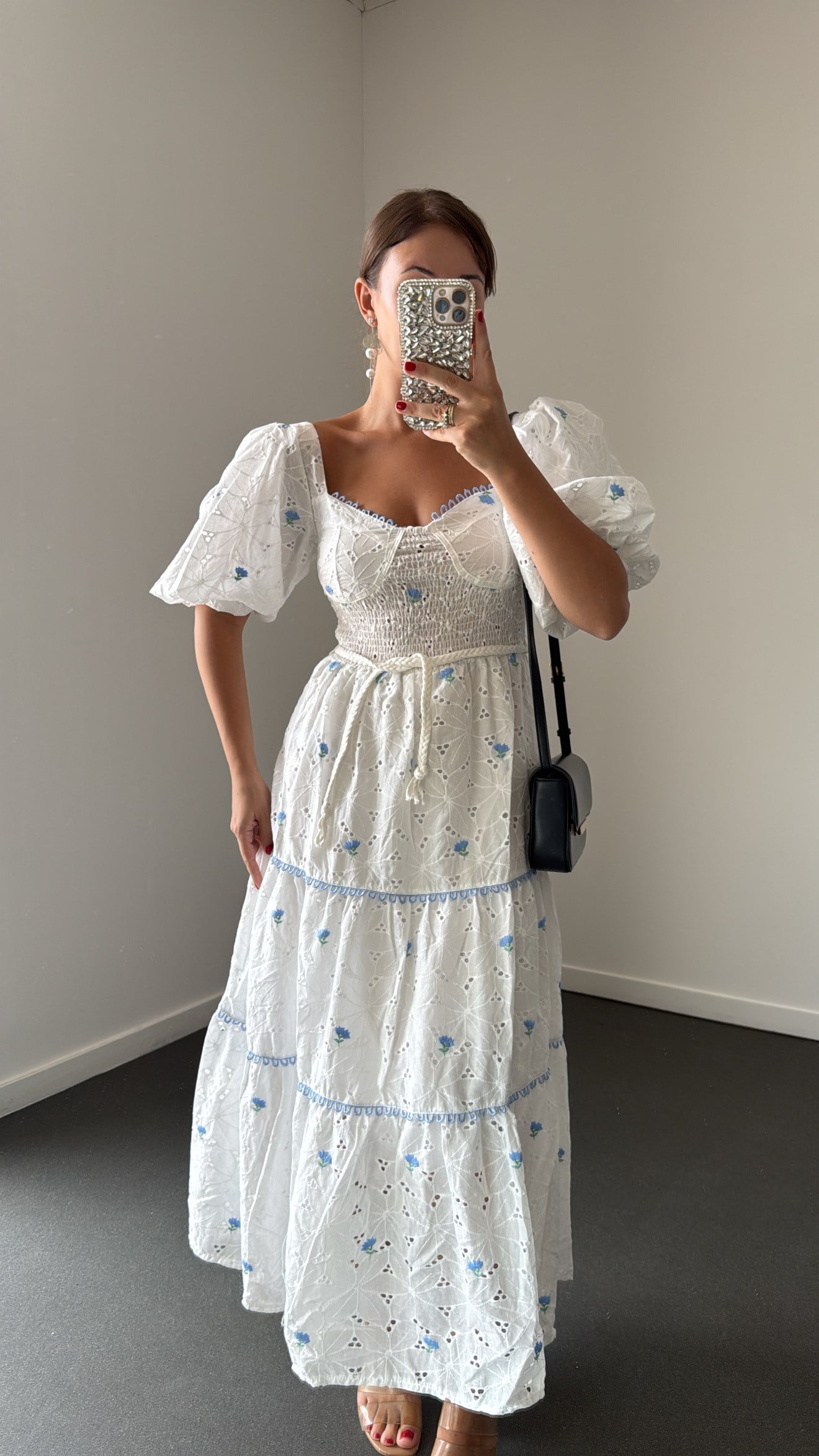 Raina Mavi Çiçek Nakışlı Fisto Romantik Elbise