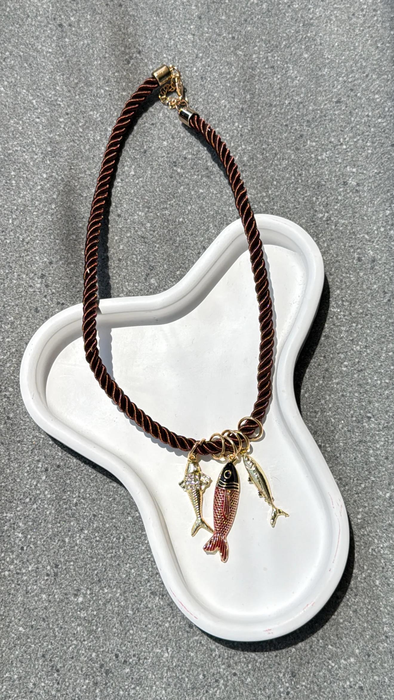 Reani Balık Kahverengi Kolye