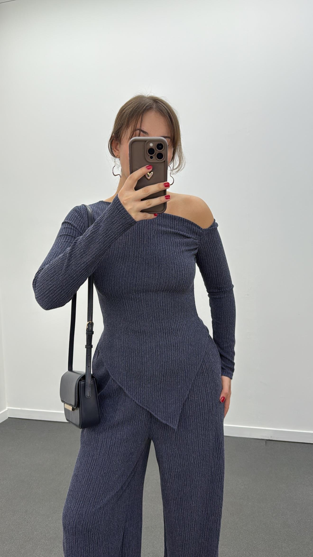 Reboul Lacivert Asimetrik Bluz Ve Pantolon Takımı