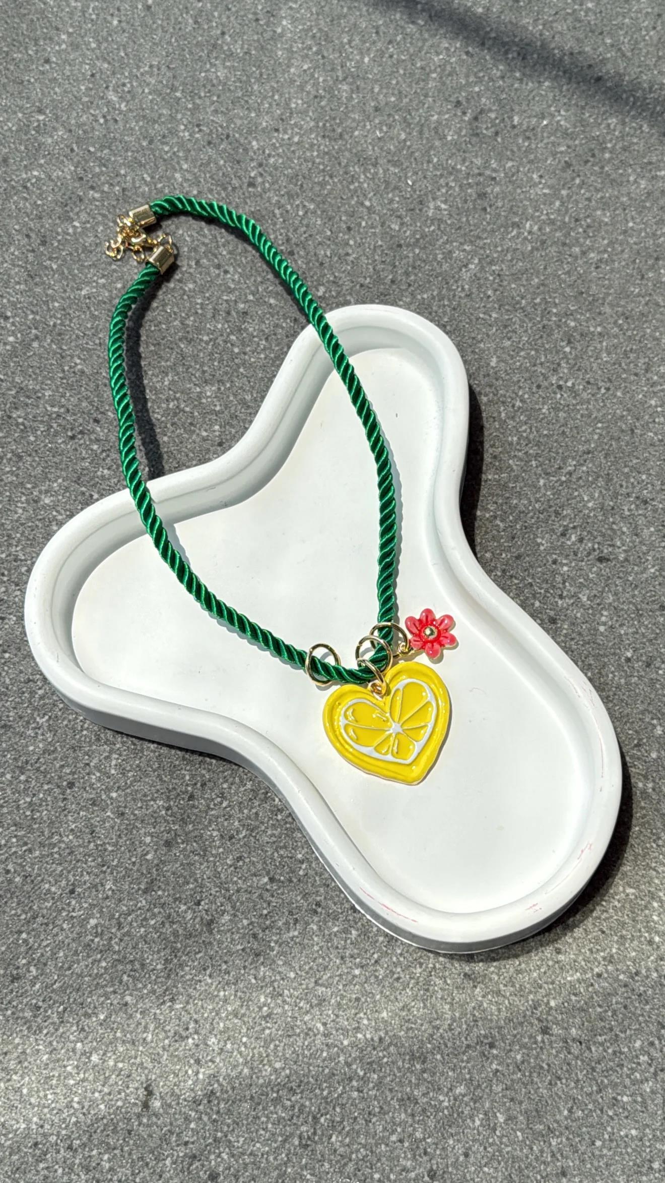 Rehse Limon Kalp Yeşil Kolye