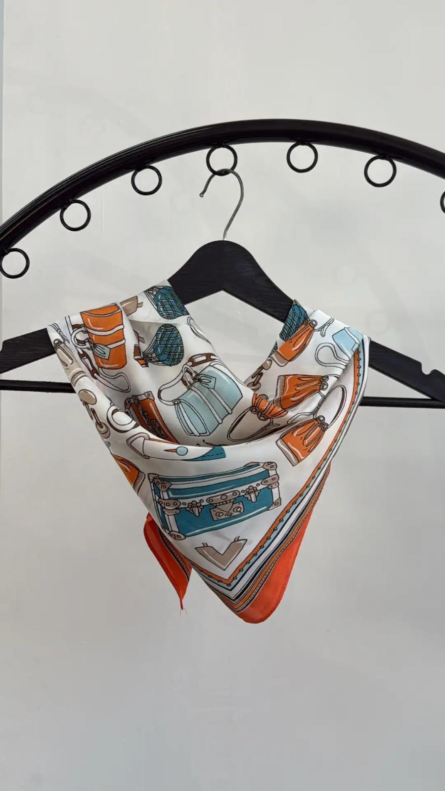 Rocco Turuncu Mavi Desenli Fular