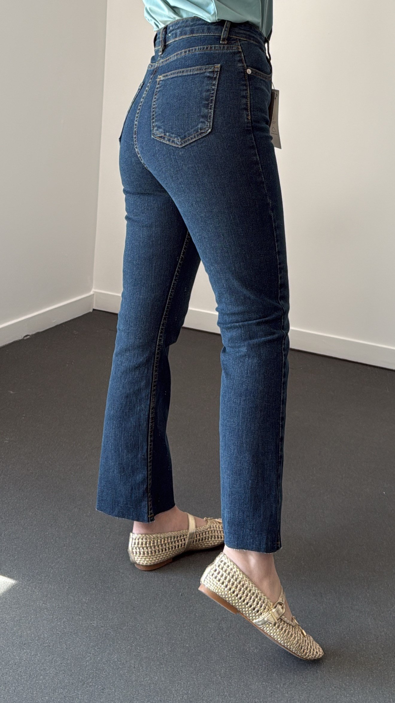 Romeo Tint Yıkamalı Likralı Crop Flare Jeans