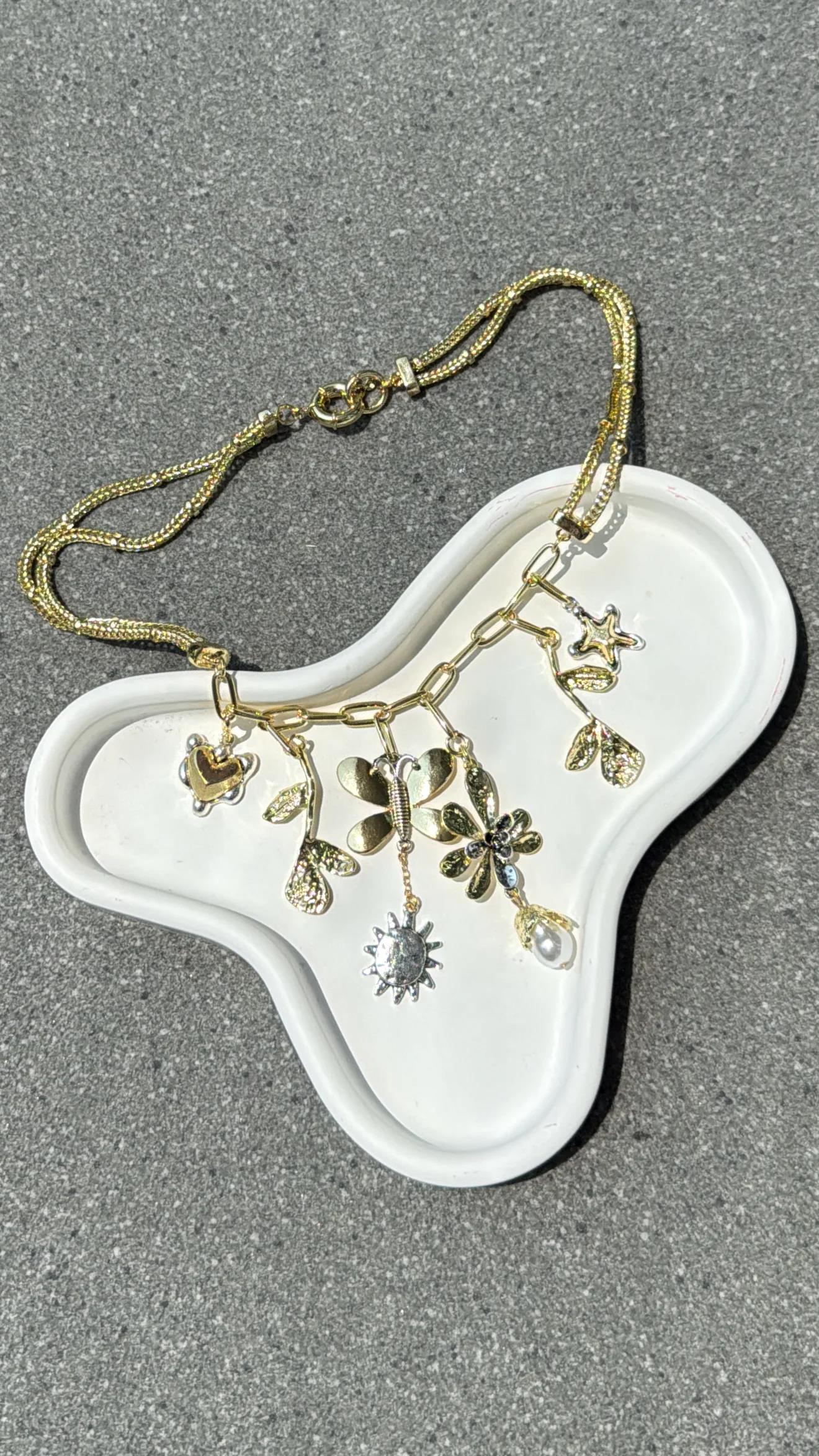 Ruzen Gold Aksesuarlı Kolye