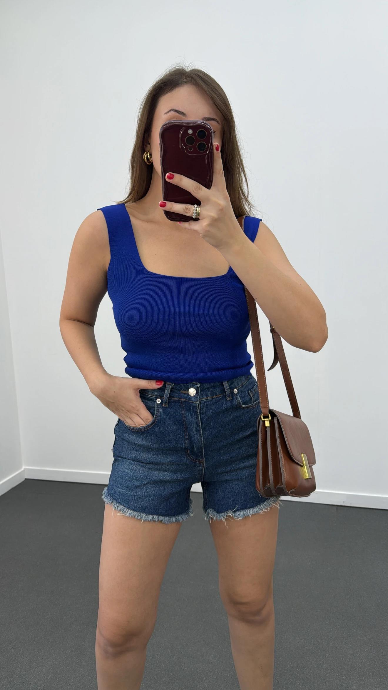 Saks Mavi Kare Yaka Atlet