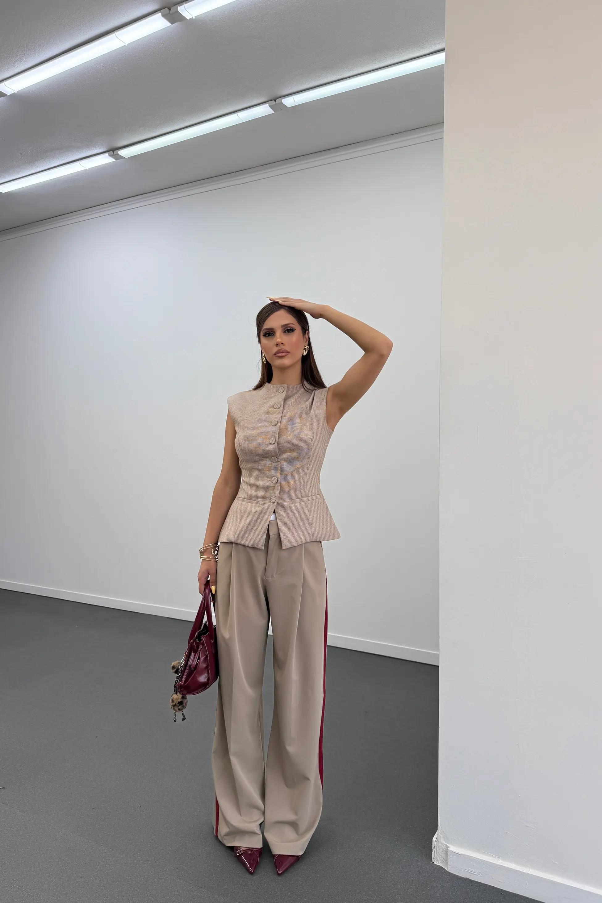 Sanaz Bej Bordo Şeritli Bel Detaylı Palazzo Pantolon