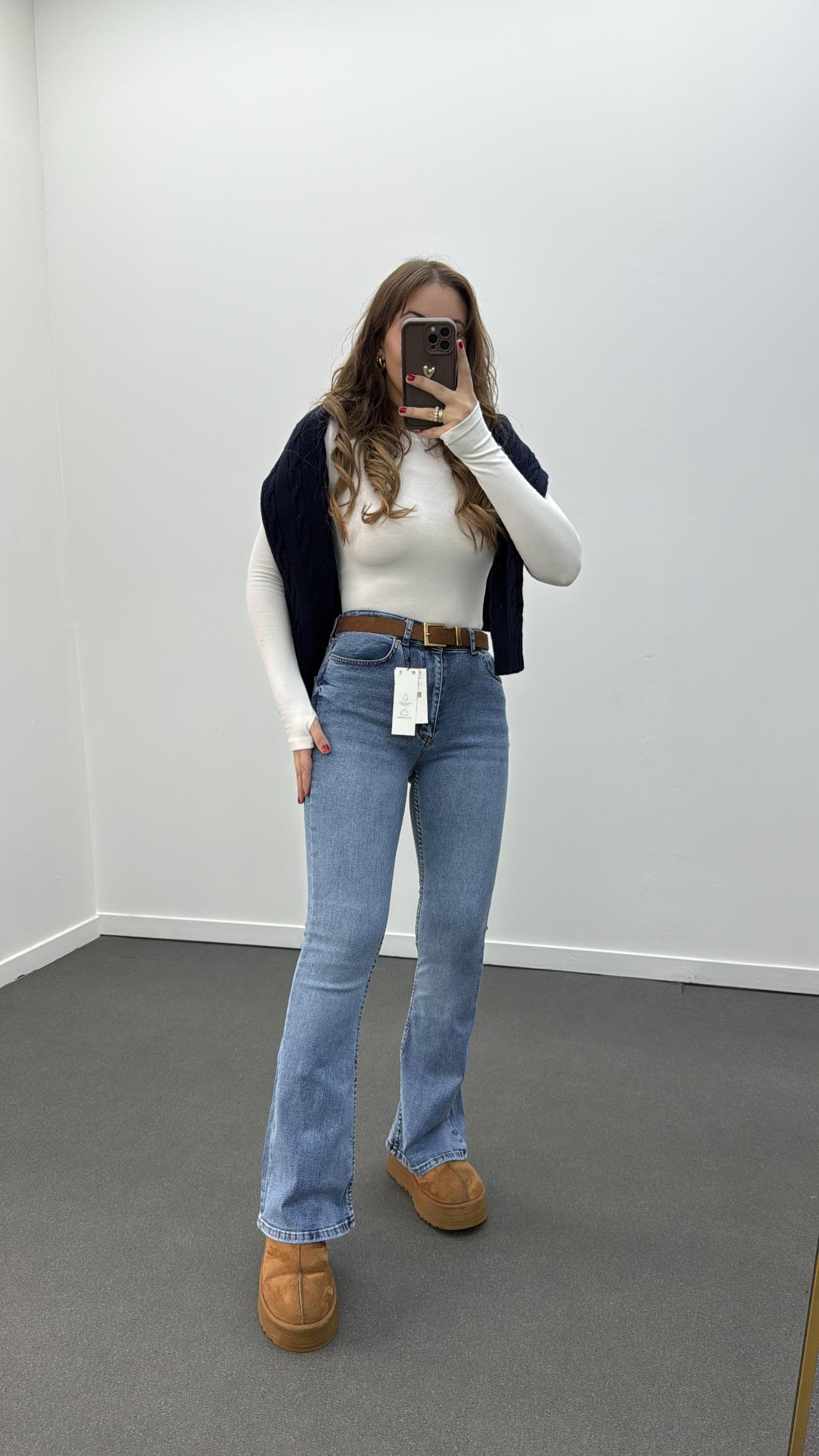 Santorini Kar Yıkama Yüksek Bel Toparlayıcı Flare Jeans