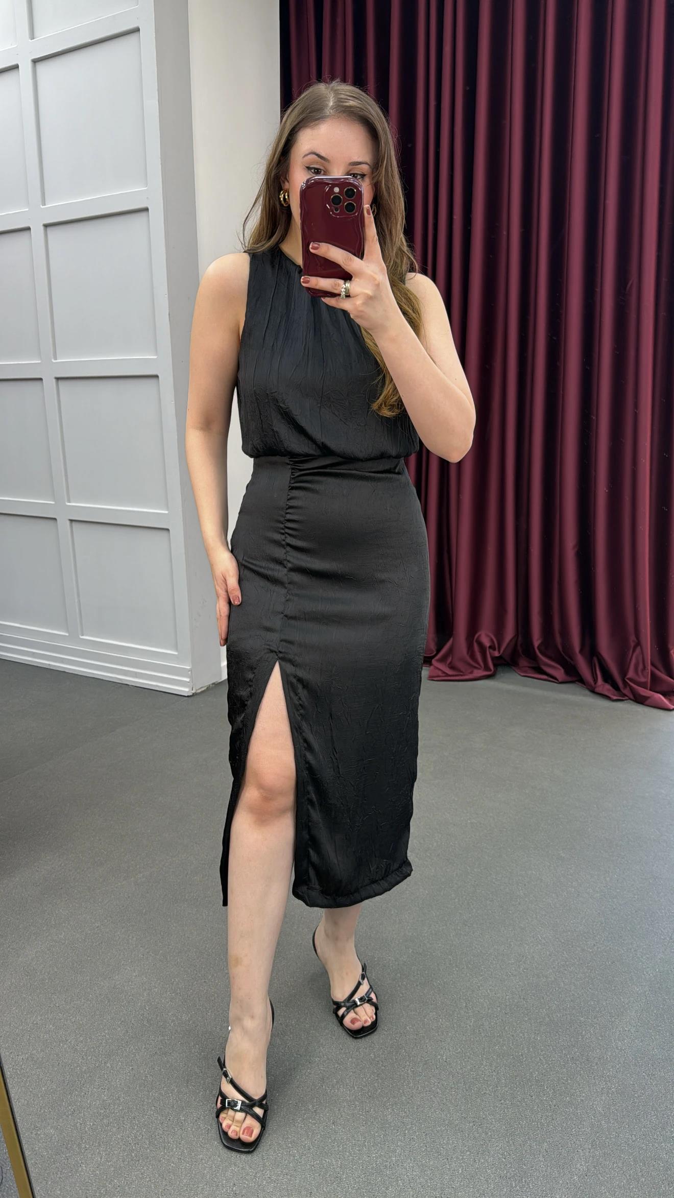 Shay Siyah Önden Büzgülü Midi Elbise