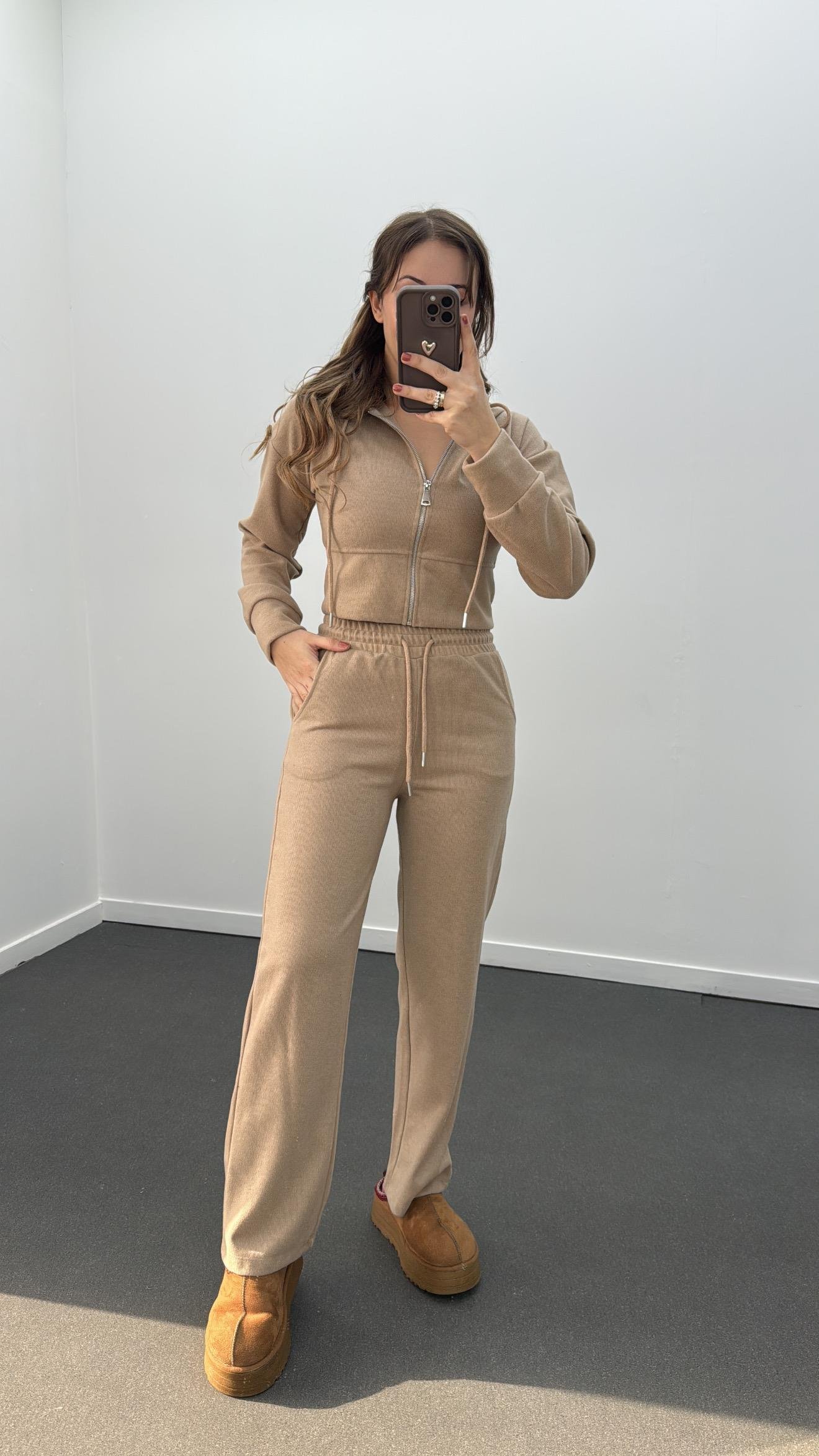 Sheila Bej Selanik Crop Hırka Ve Eşofman Takımı