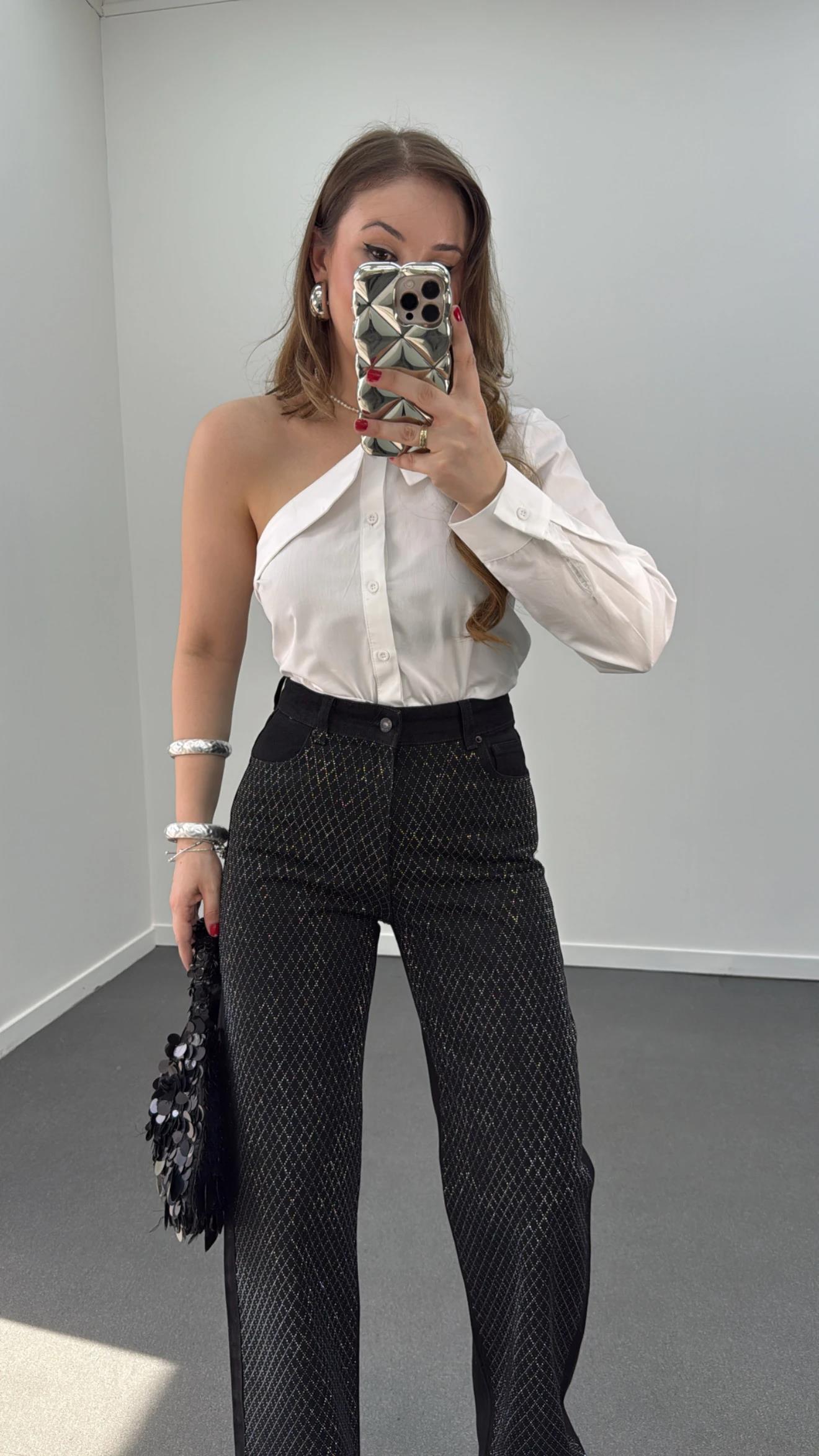 Shine Siyah Renk Baklava Taş Aksesuarlı Jeans