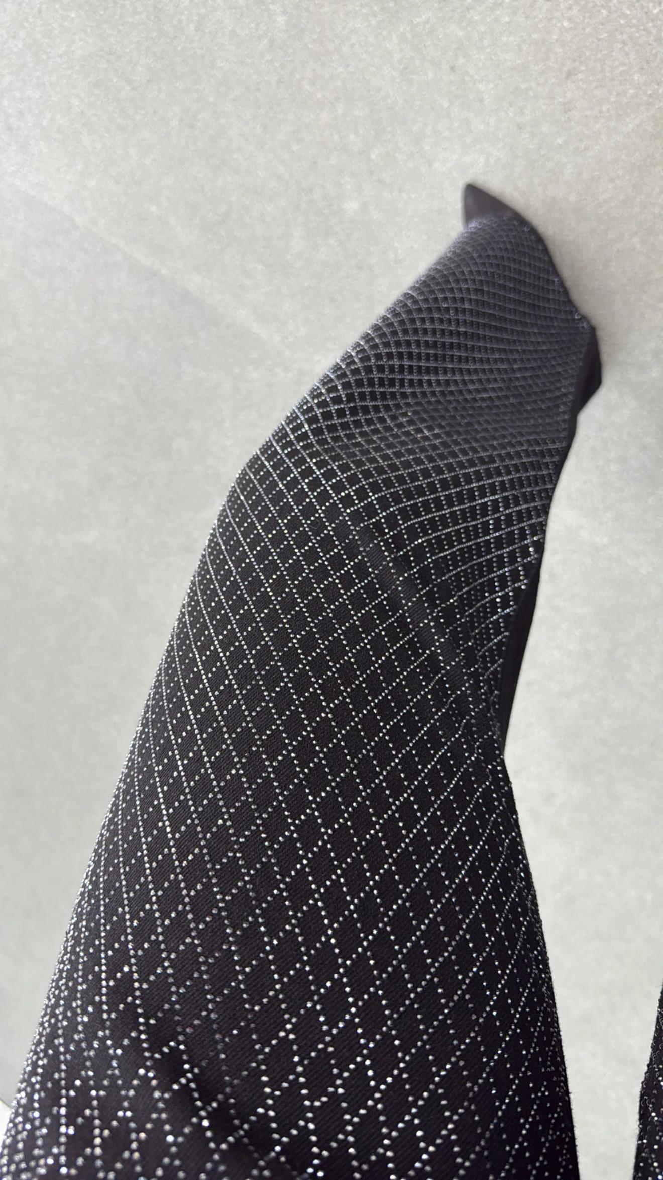 Shine Siyah Renk Baklava Taş Aksesuarlı Jeans