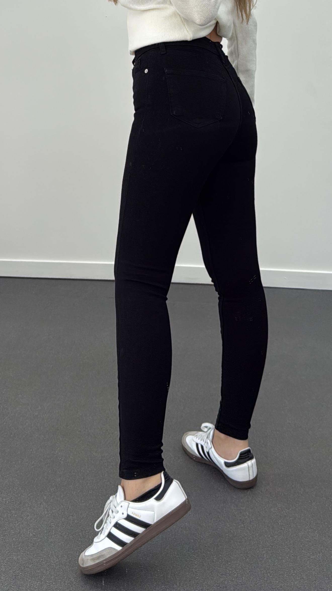 Siyah Süper Toparlayıcı Push up Jean