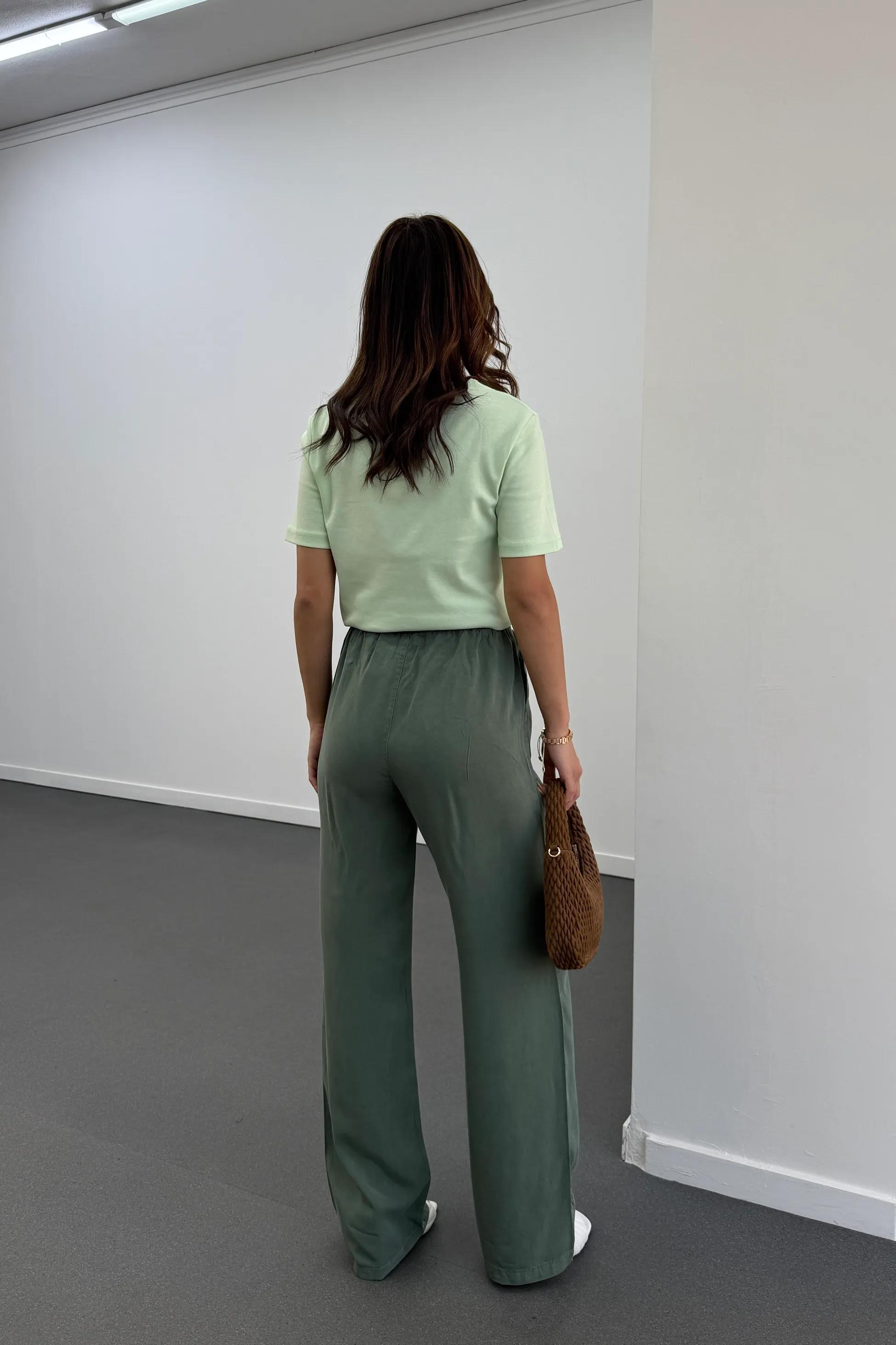 Sonya Yeşil Beli Lastikli Salaş Pantolon