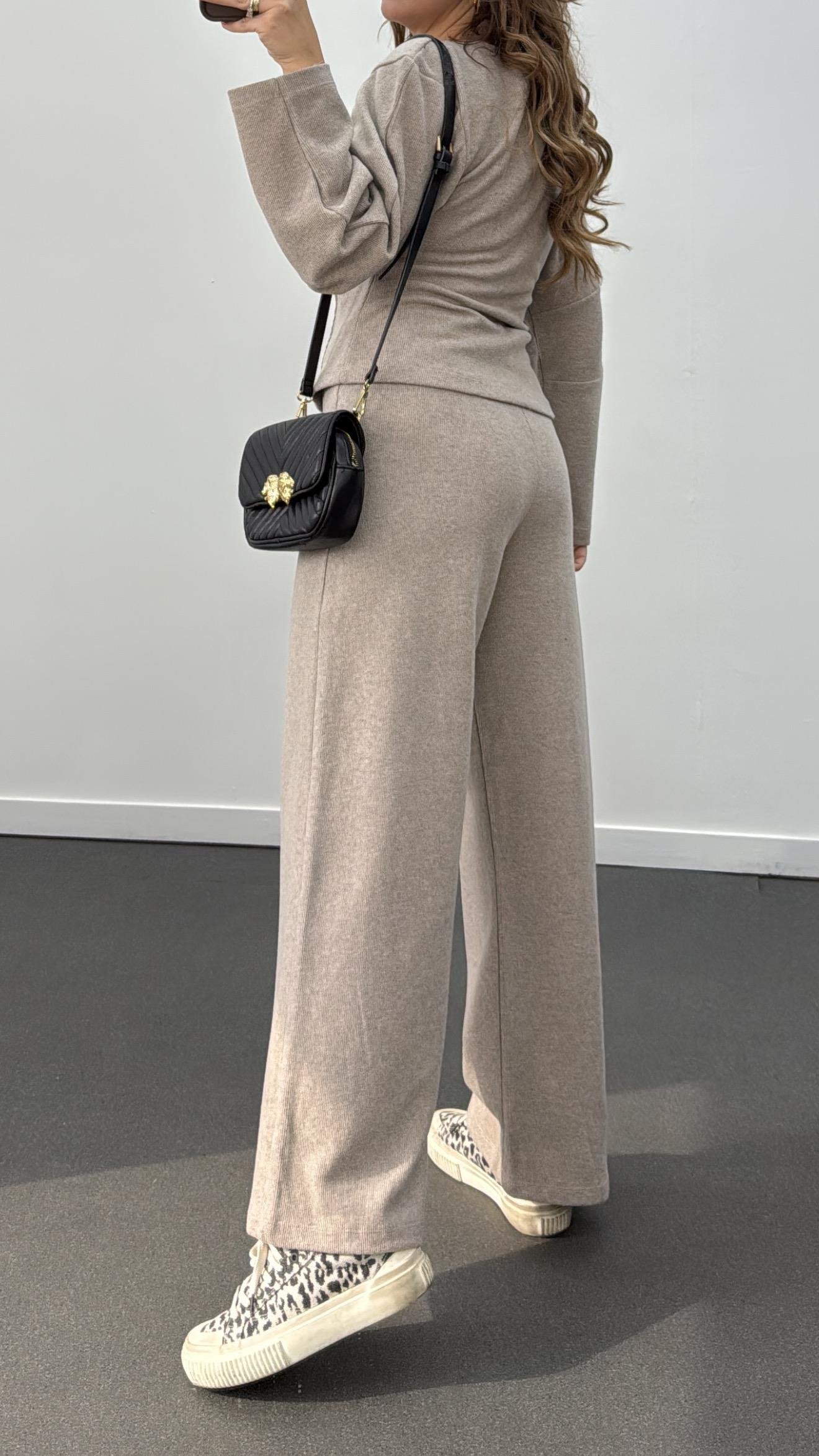 Suho Açık Bej Balon Kol Triko Ve Pantolon Takımı