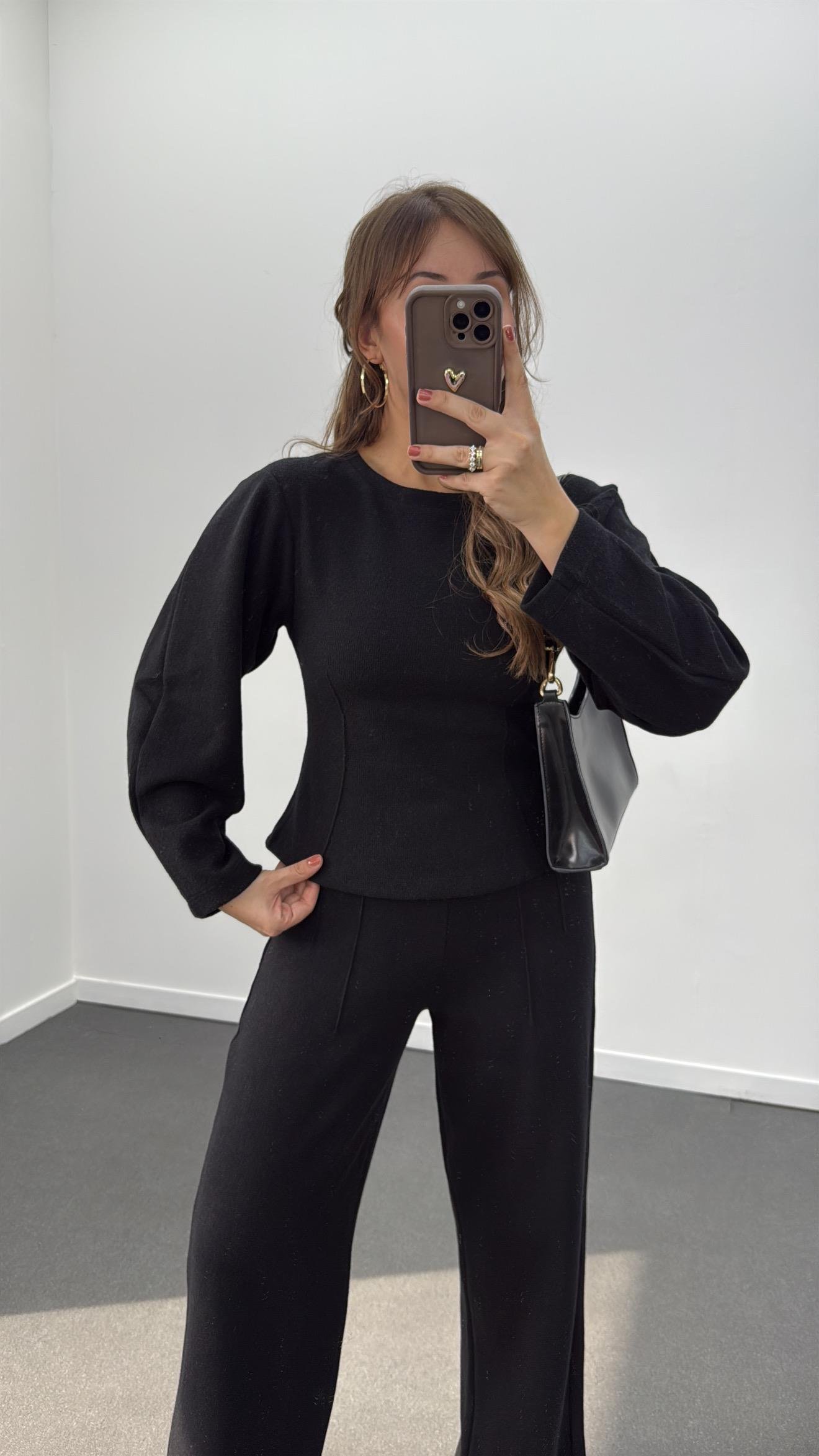 Suho Siyah Balon Kol Triko Ve Pantolon Takımı