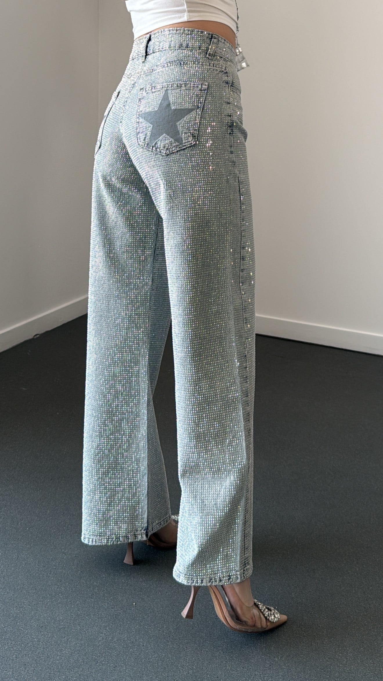 Superstar Taş Aksesuarlı Orta Bel Straight Jeans