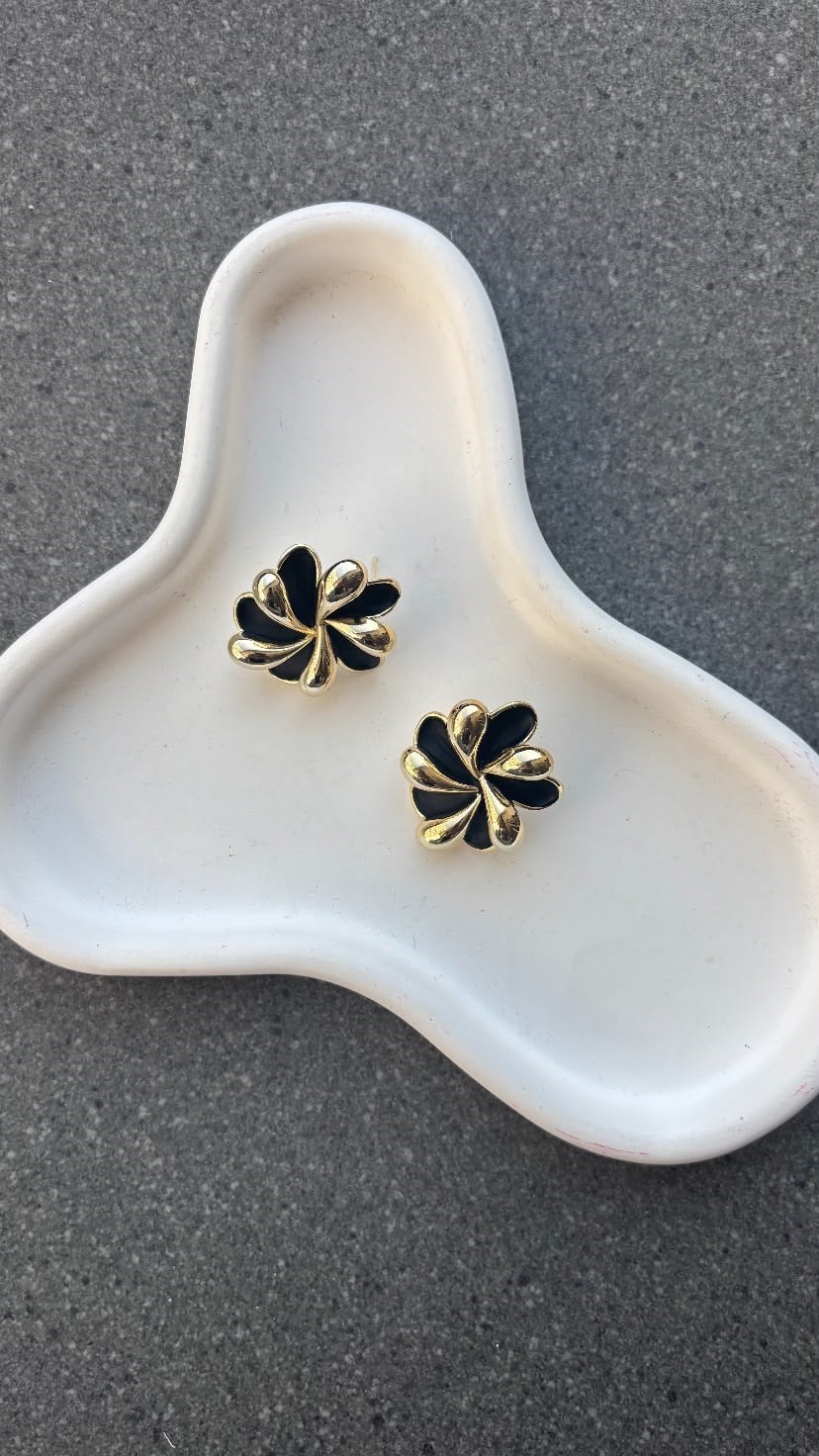 Tasia Siyah Gold Çiçek Küpe
