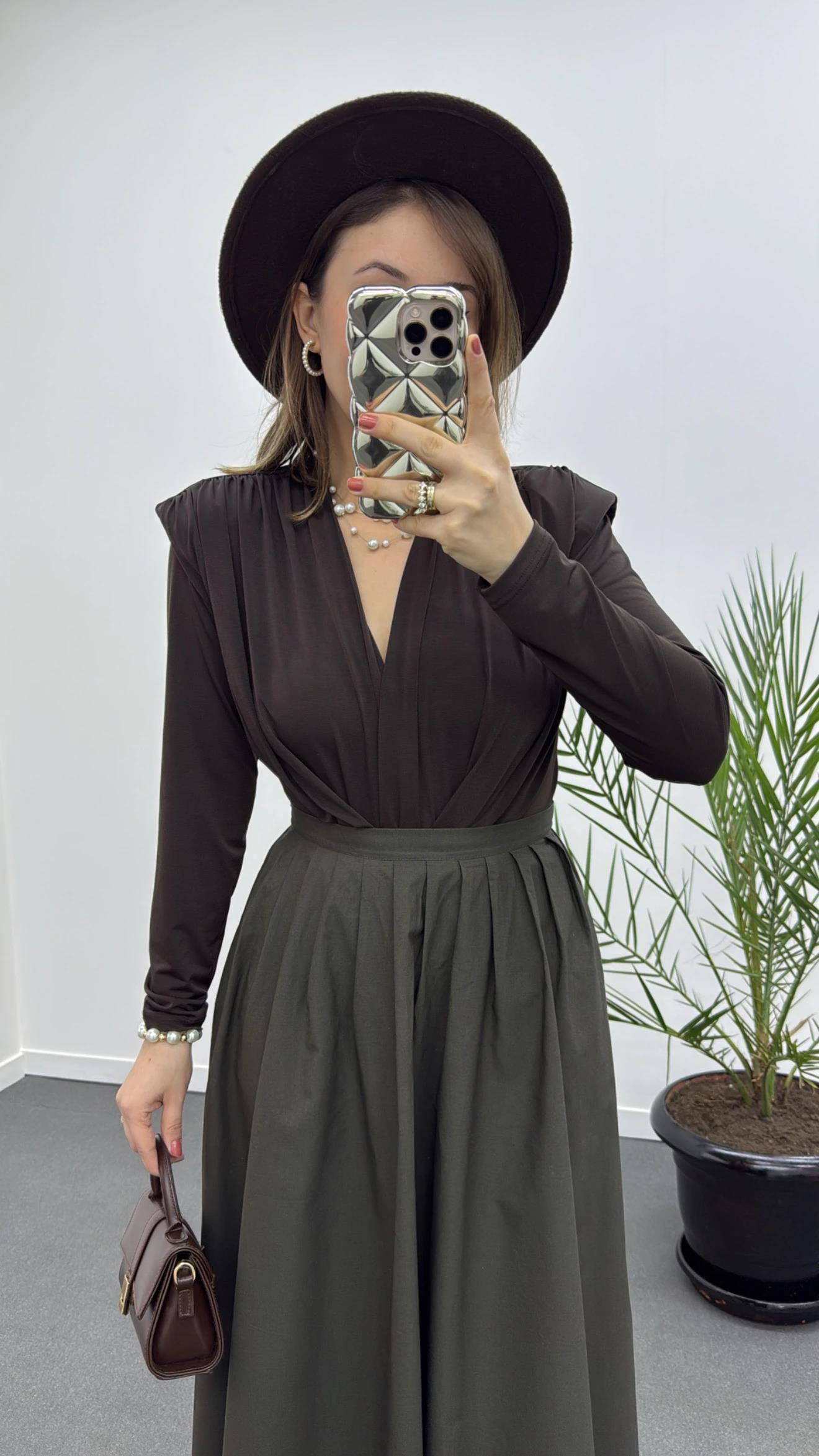 Theo Kahverengi Vatkalı Sandy Bodysuit