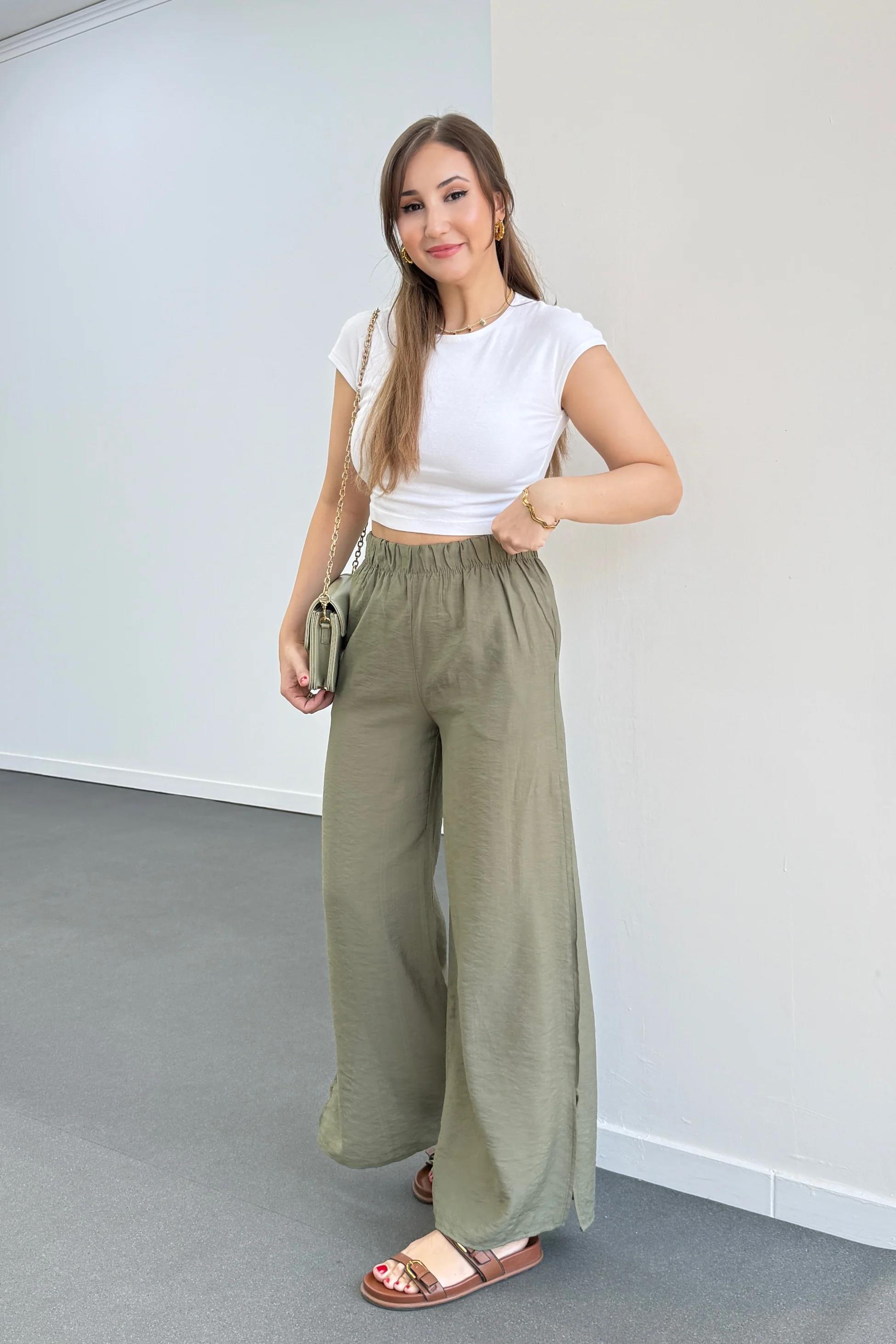 Valaya Haki Yanı Yırtmaçlı Rahat Pantolon