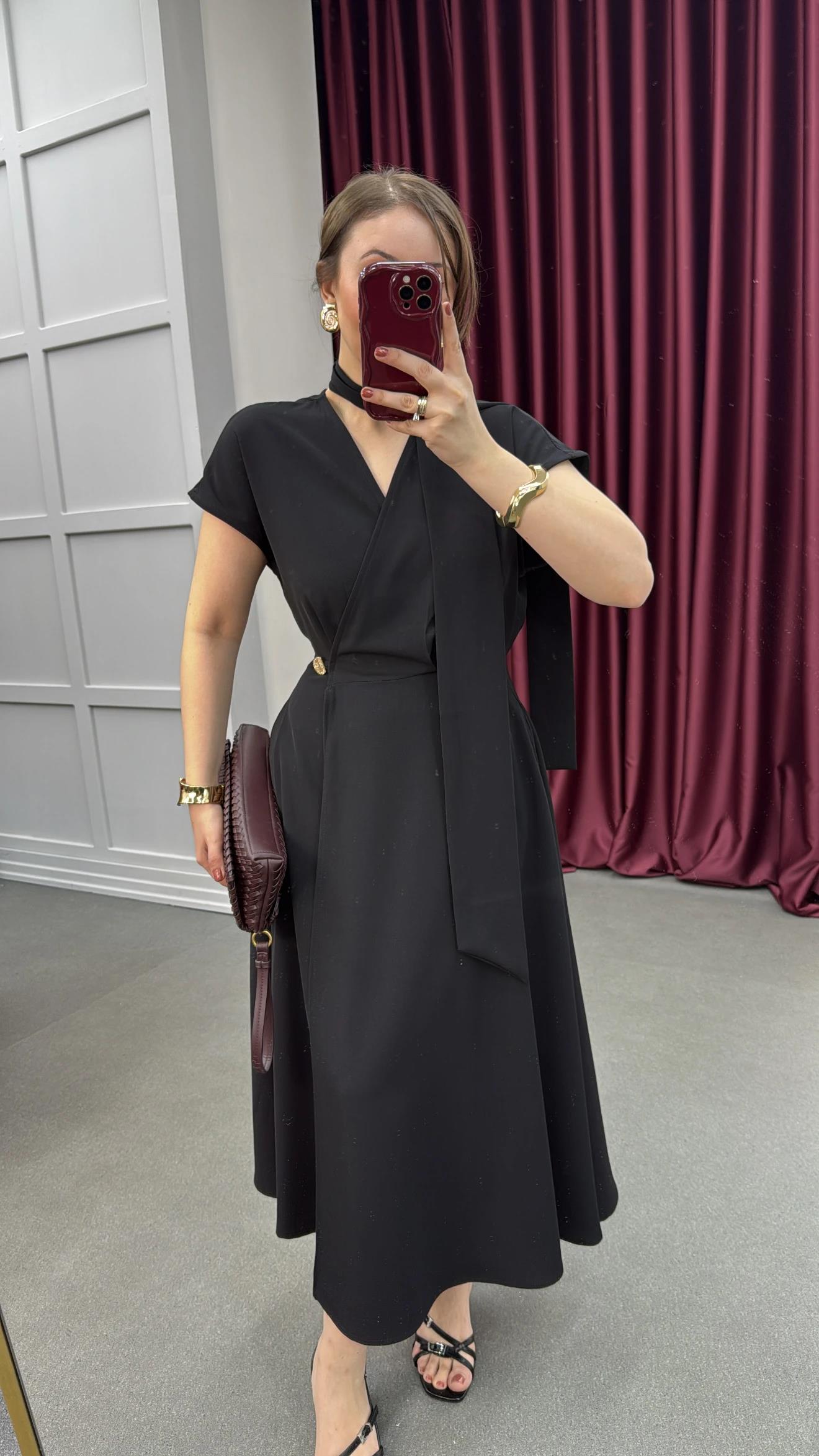 Vina Siyah Kruvaze Gold Düğmeli Midi Elbise