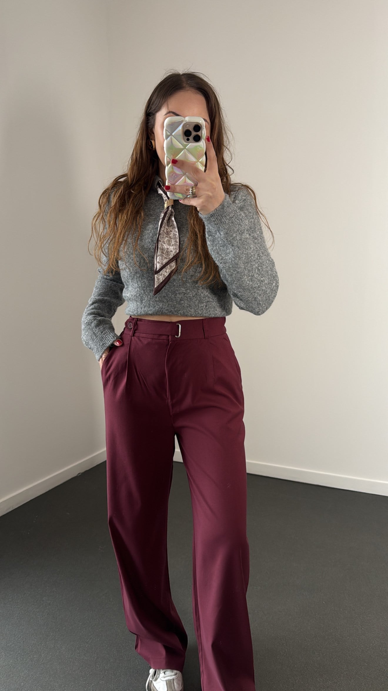 Vivienne Bordo Pensli Metal Kemer Detaylı Pantolon