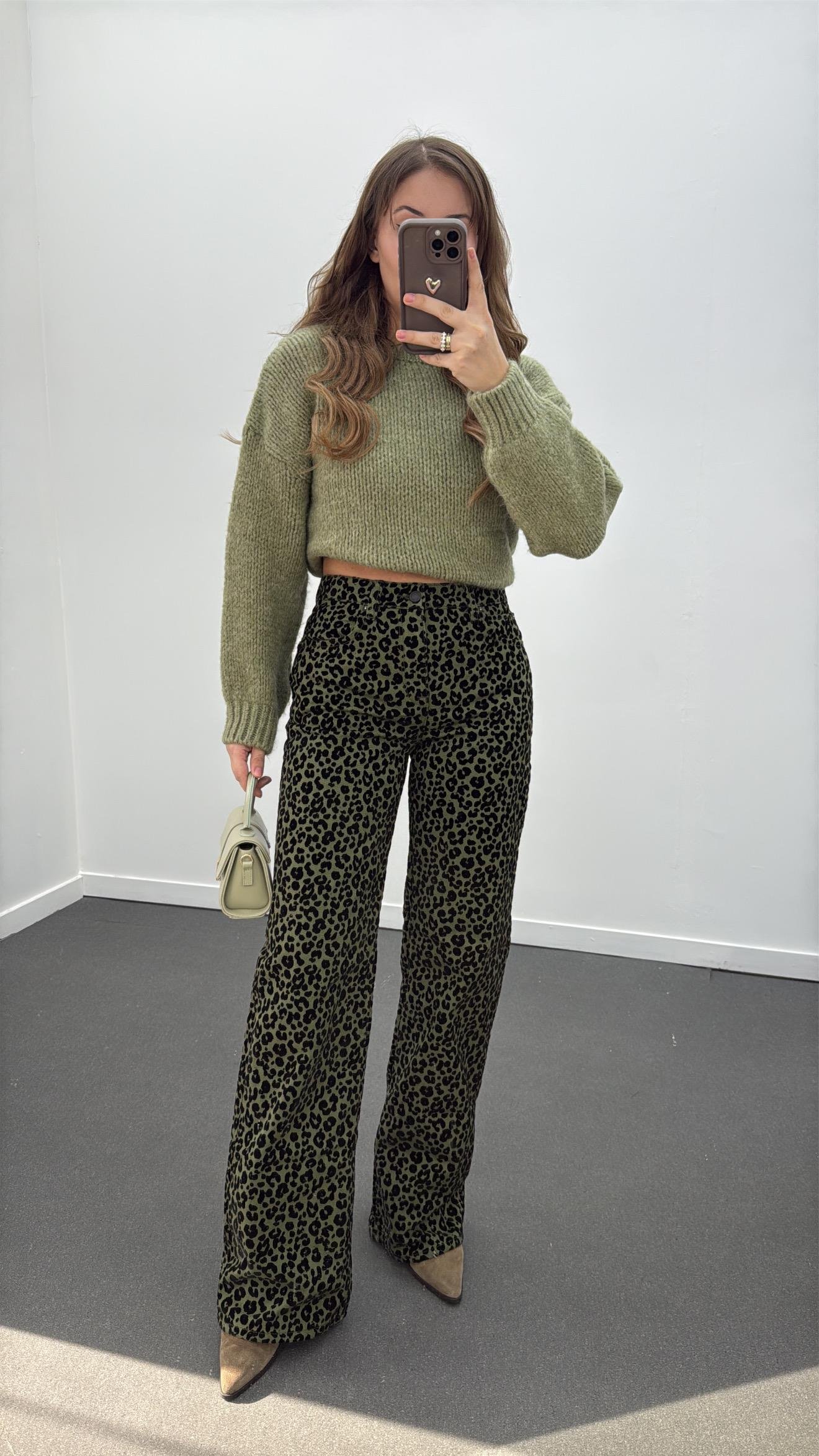 WF Haki Leopar Kadife Flok Baskı Straight Jeans