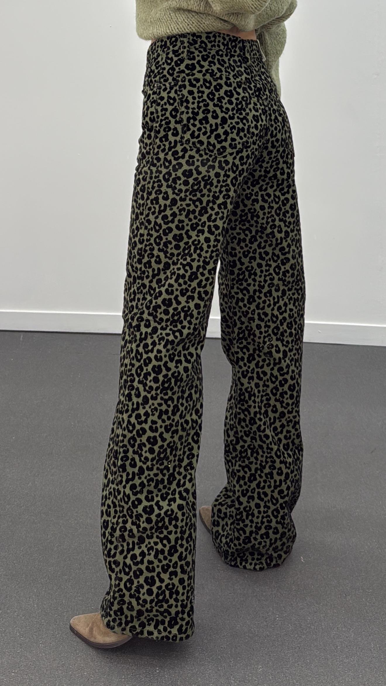 WF Haki Leopar Kadife Flok Baskı Straight Jeans