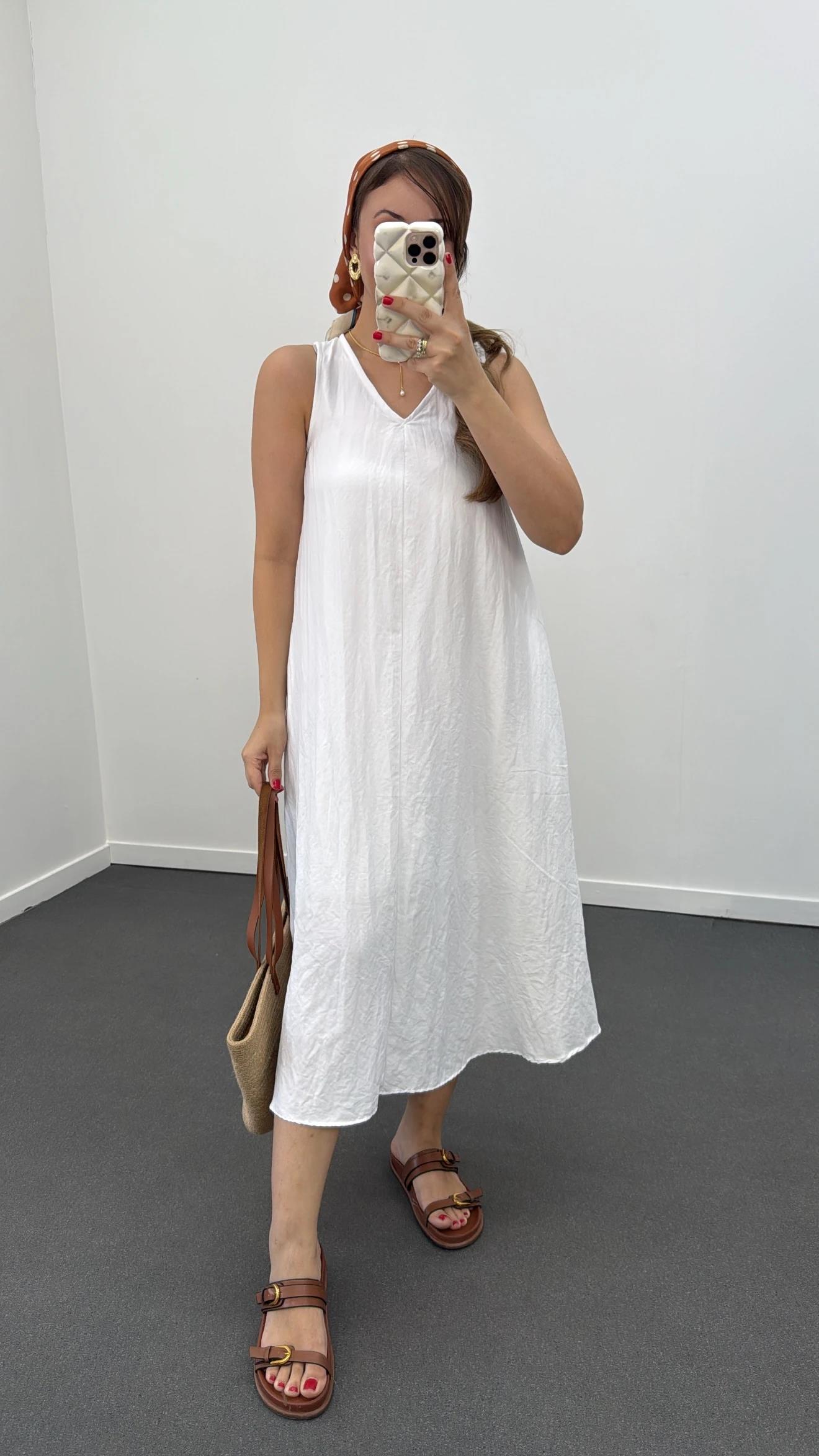 Yegor Beyaz Cepli Rahat Midi Elbise